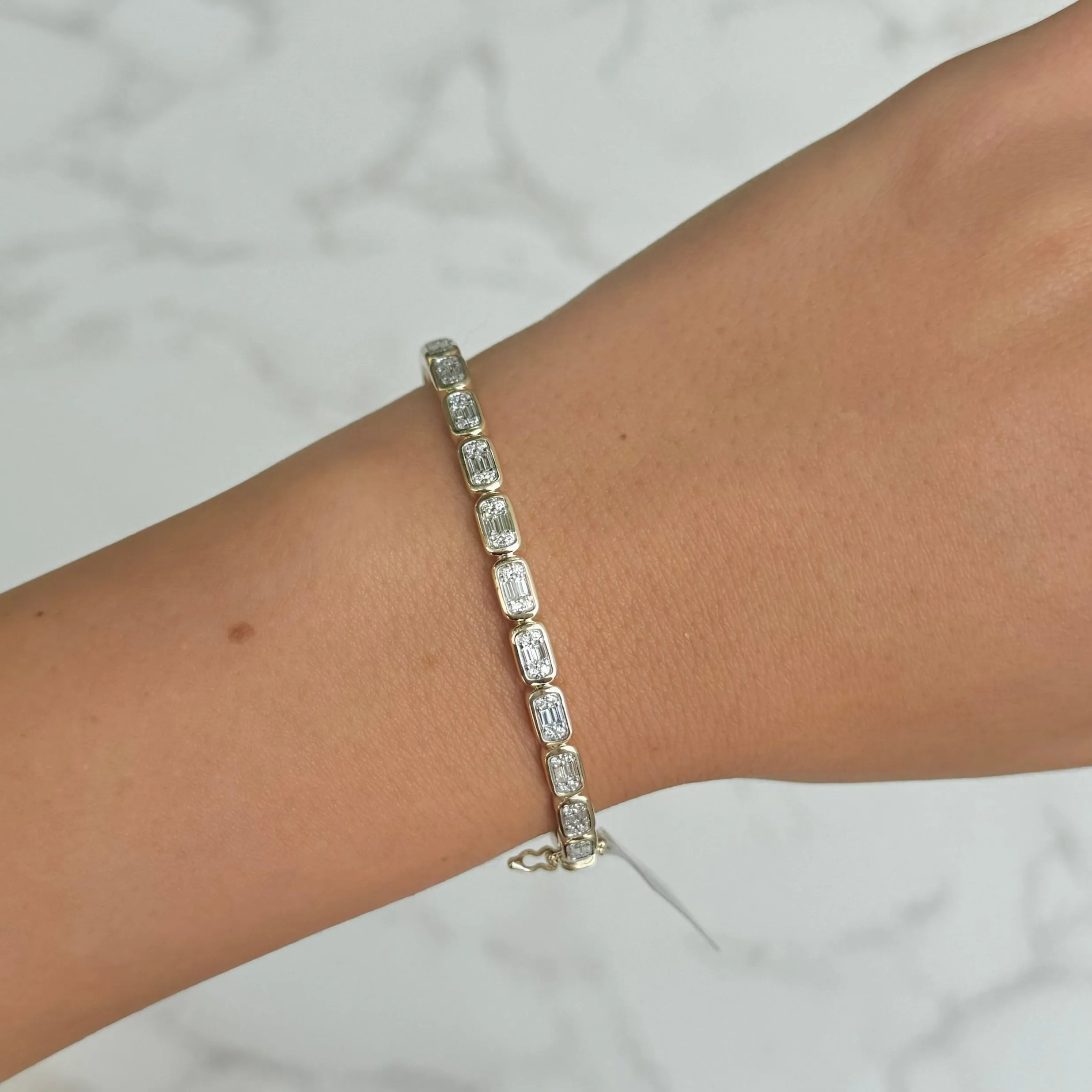 14K GOLD DIAMOND CHER BANGLE