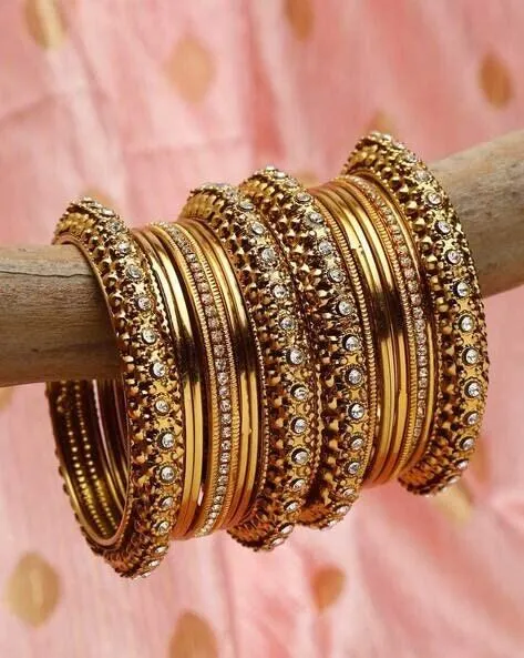 16 Golden Metal Bangle Set