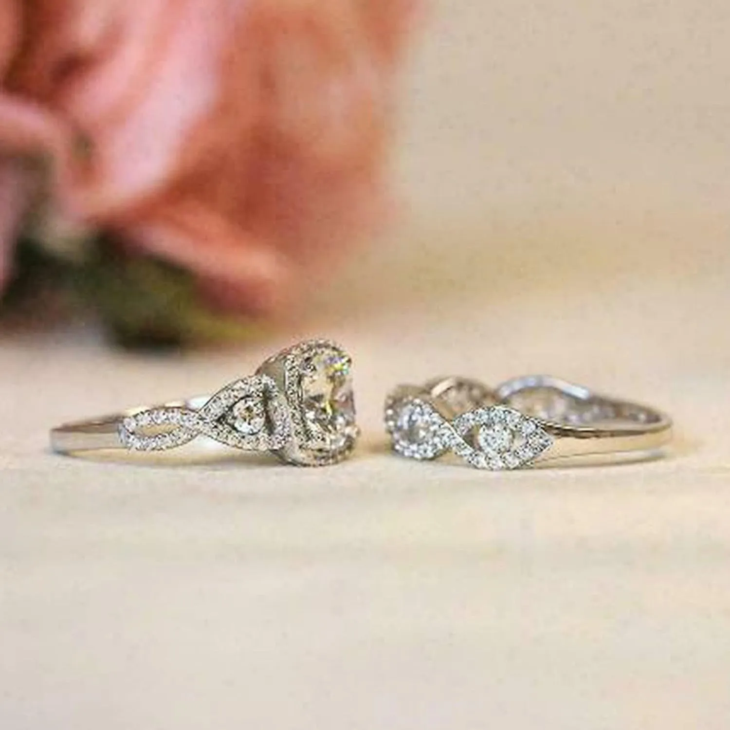 2pcs Inlaid Zircon Wedding Band for Women Stackable Diamond Proposal Ring Exquisite Elegant Promise Ring