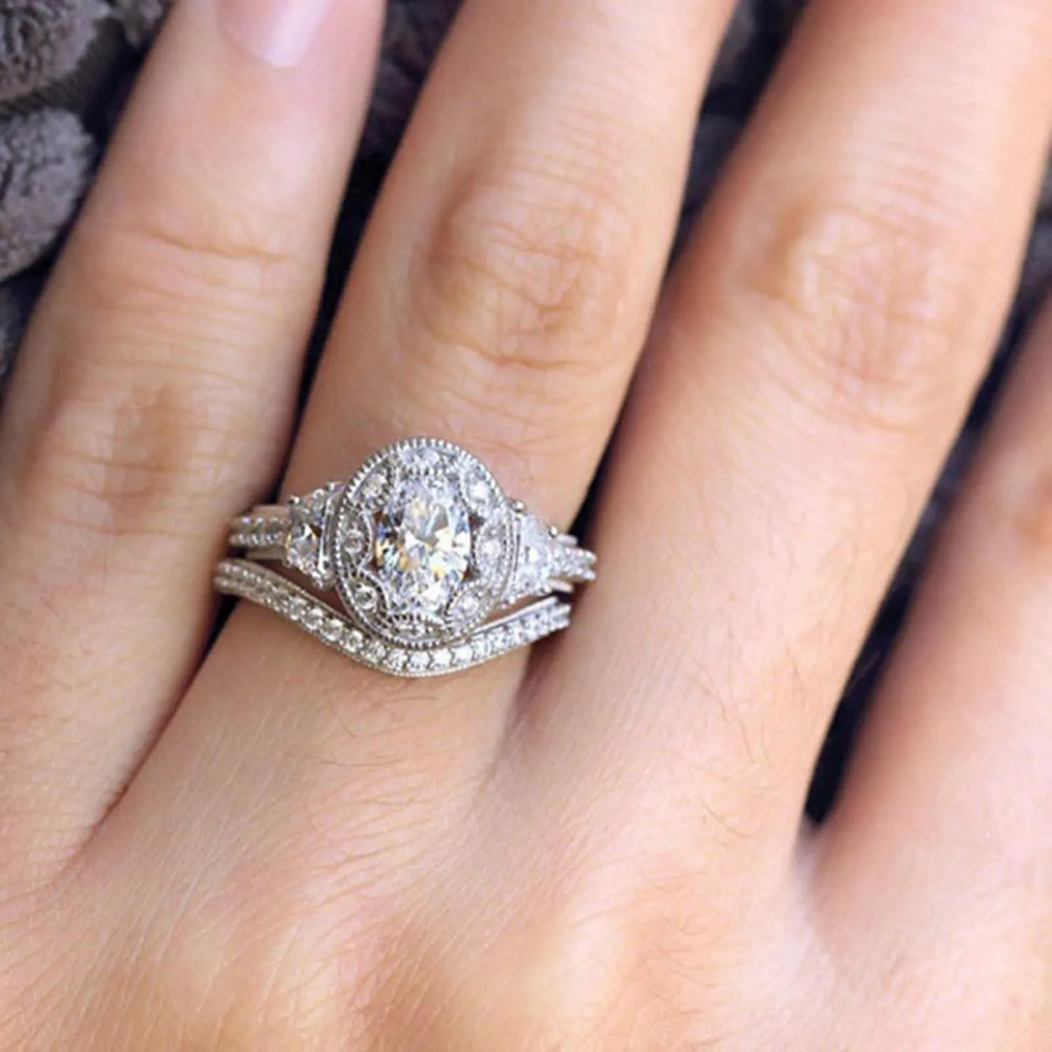 2pcs Women Inlaid Zircon Rings Set Exquisite Imitation Diamond Wedding Band Stackable Anniversary Ring (Silver, 6)
