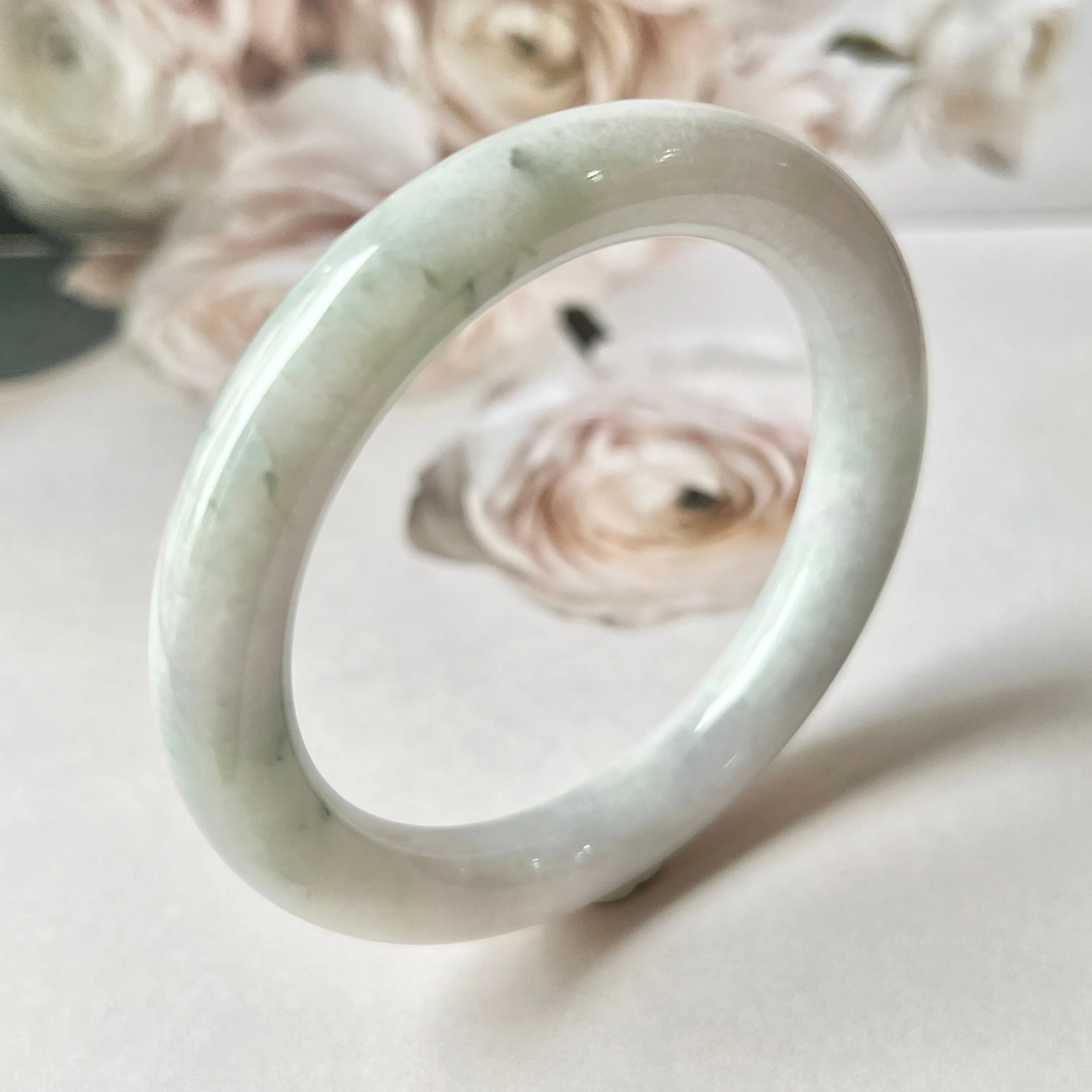 55.9mm A-Grade Natural Lilac Floral Jadeite Traditional Round Bangle No.330071