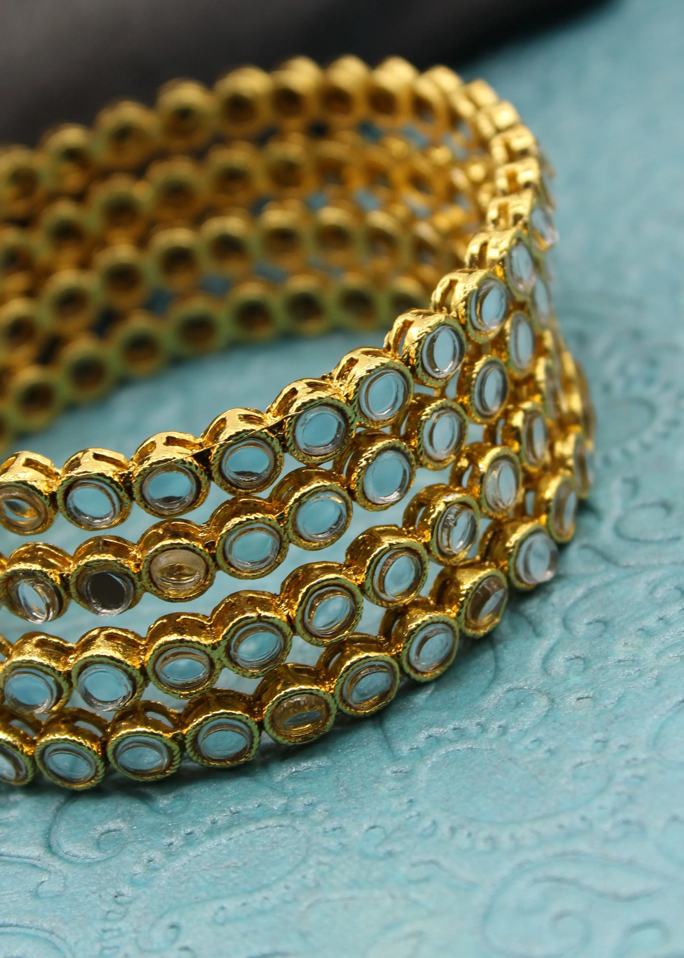 APPEALING ANTIQUE BANGLES