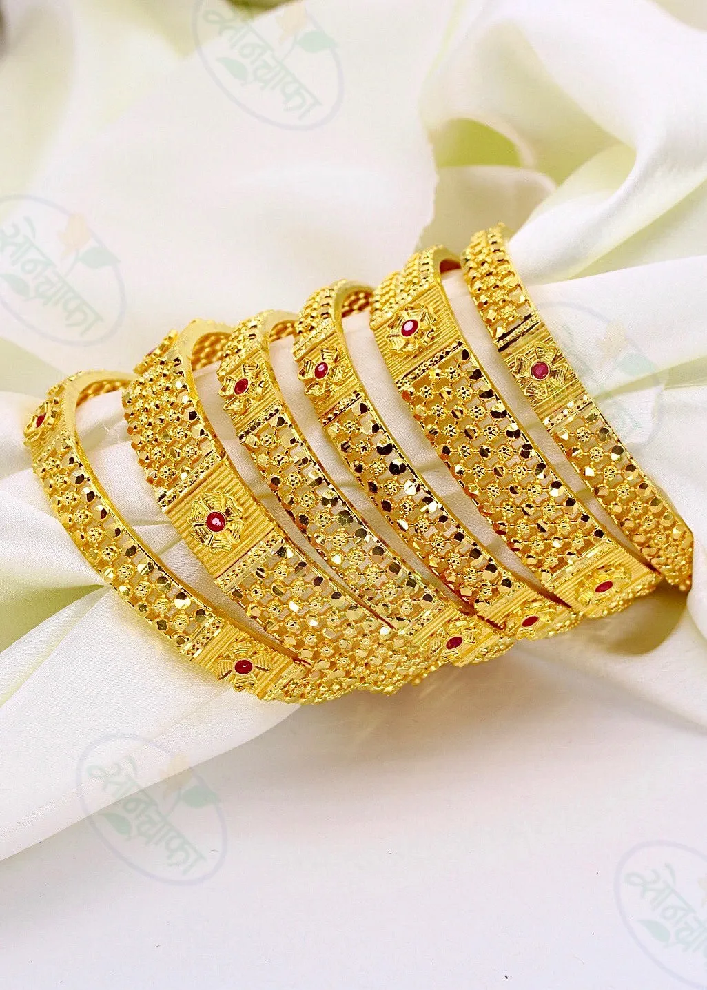 ATTRACTIVE FLORET DESIGNER BANGLES