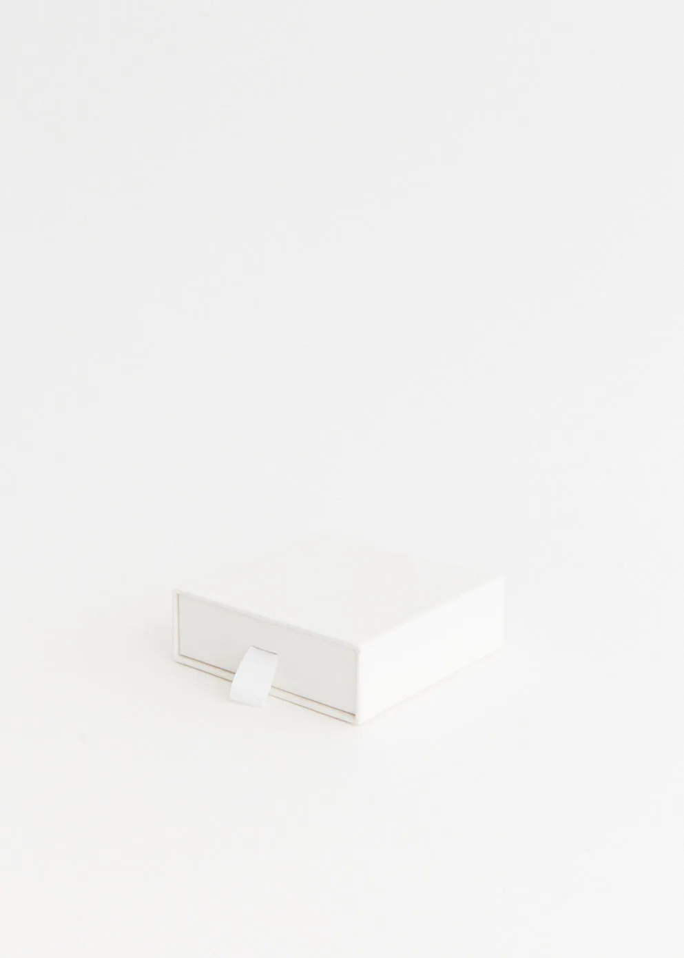 Cassandra Studs