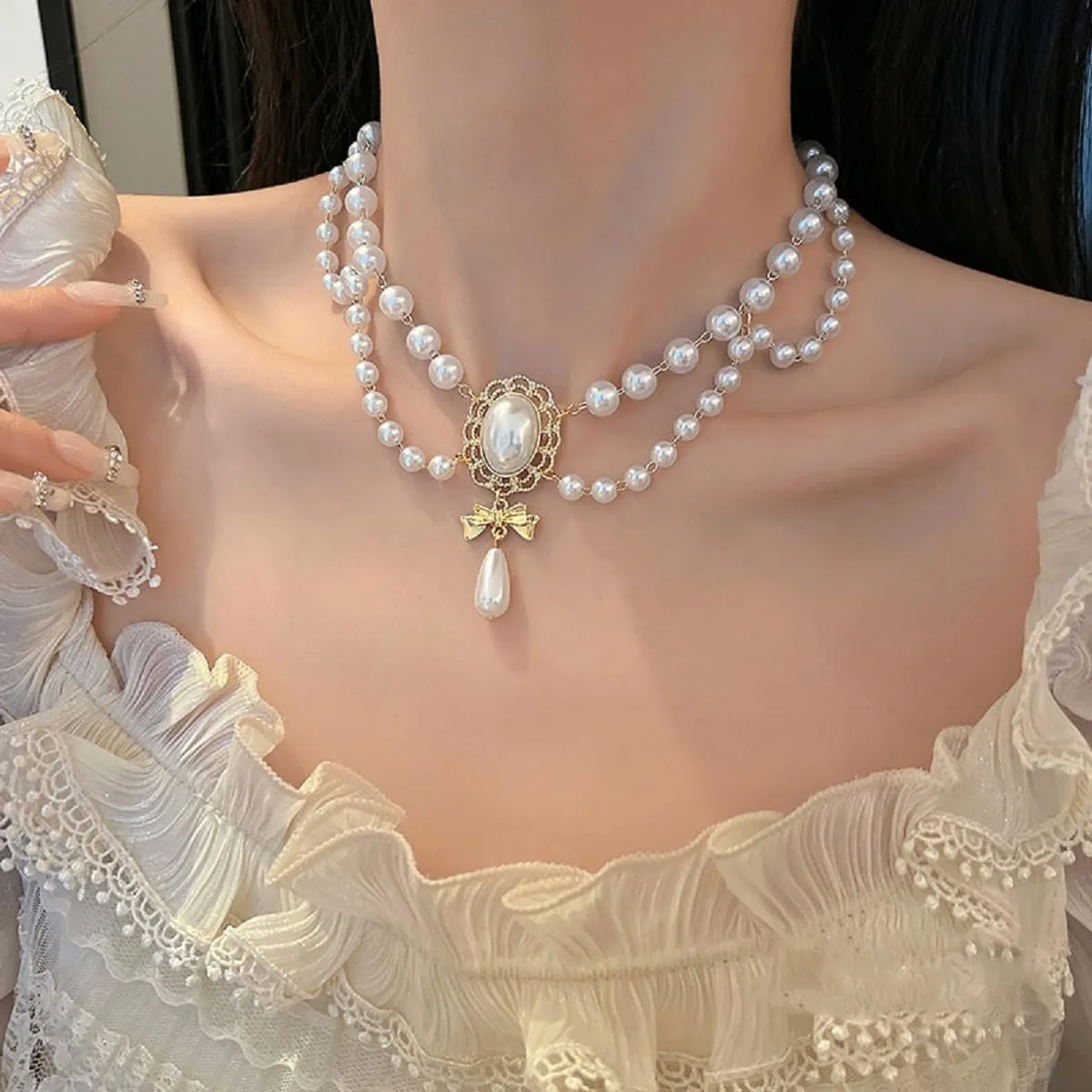 Chunky Pearl Necklaces for Women Baroque Pearl Choker Necklace Big Pearl Necklace Irregular Pearl Charm Necklace Pearl Statement Necklace Bridesmaid Wedding Jewelry