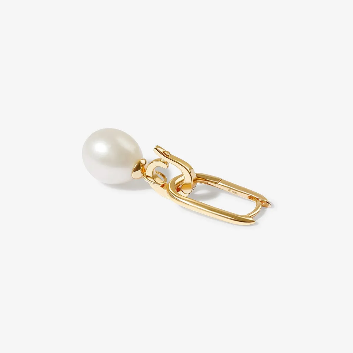 DIY pearl earring
