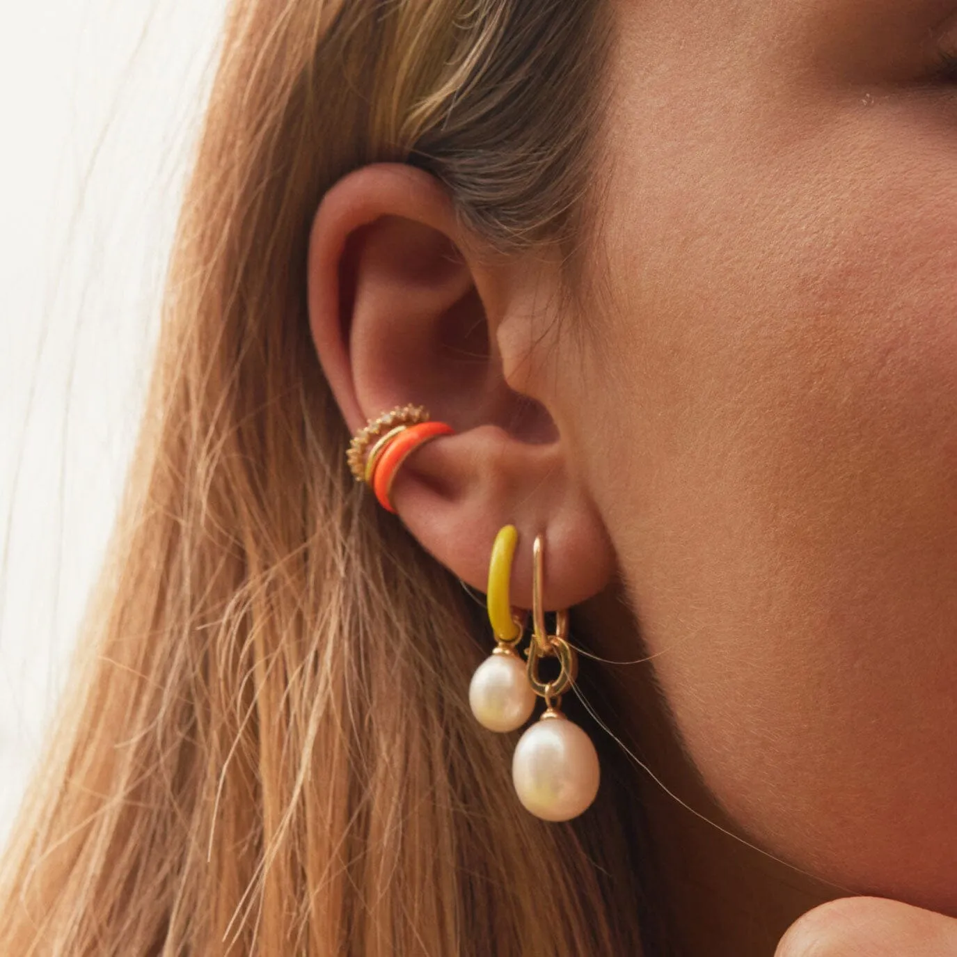 DIY pearl earring