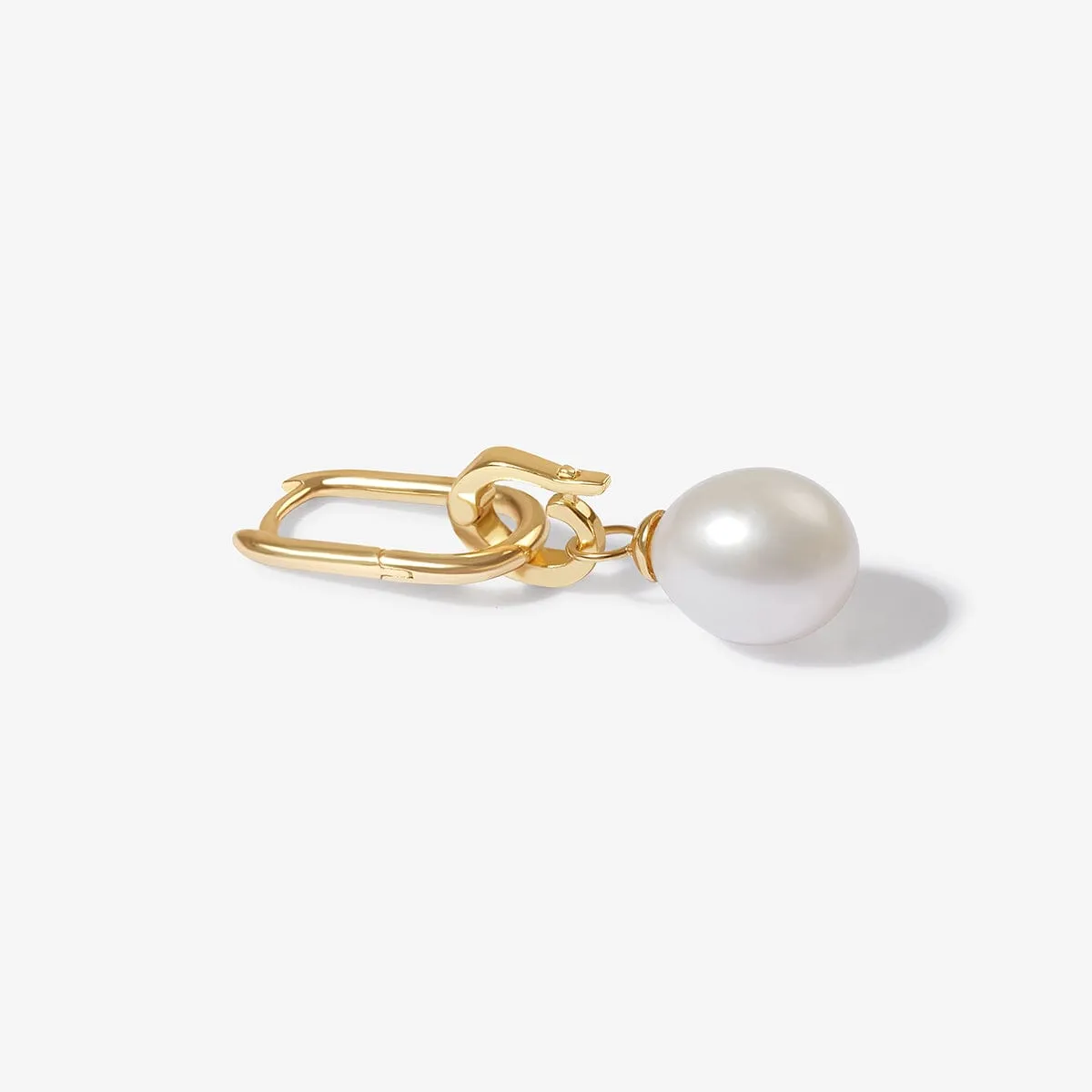 DIY pearl earring