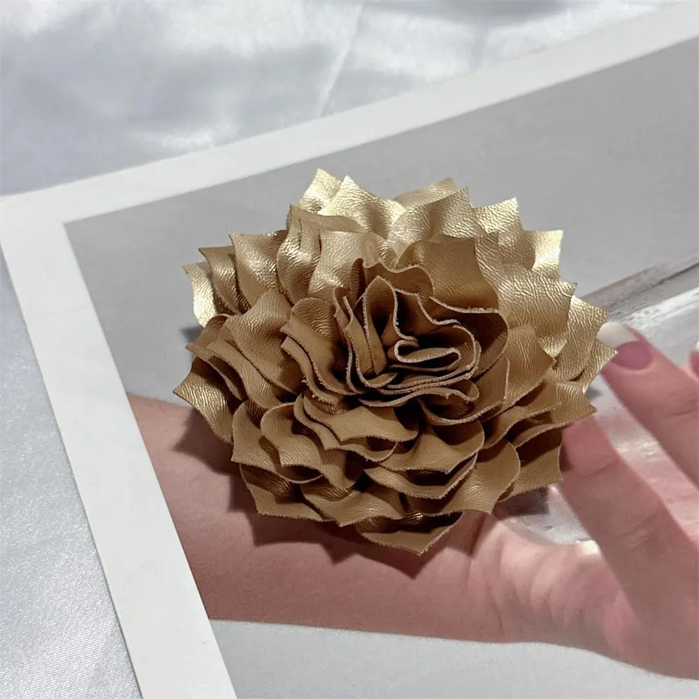 Elegant Leather Peony Flower Brooch Pin for Women Men Handmade Dainty Imitation Leather Rose Floral Brooches Lapel Pins Glossy Wedding Holiday Christmas Dress Accessories Jewelry Gift