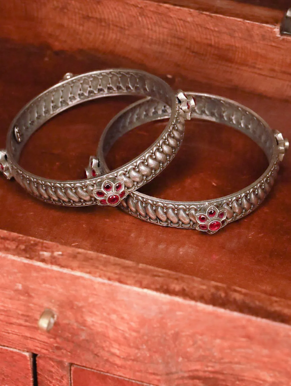 Exclusive Pure Silver Traditional Maharashtrian Kangans
