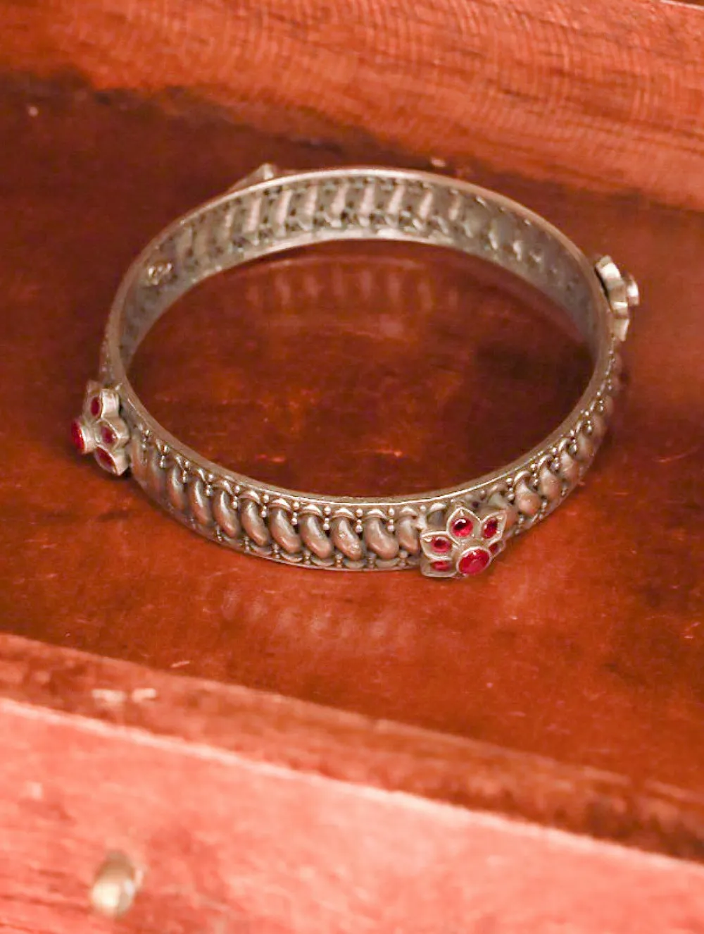 Exclusive Pure Silver Traditional Maharashtrian Kangans