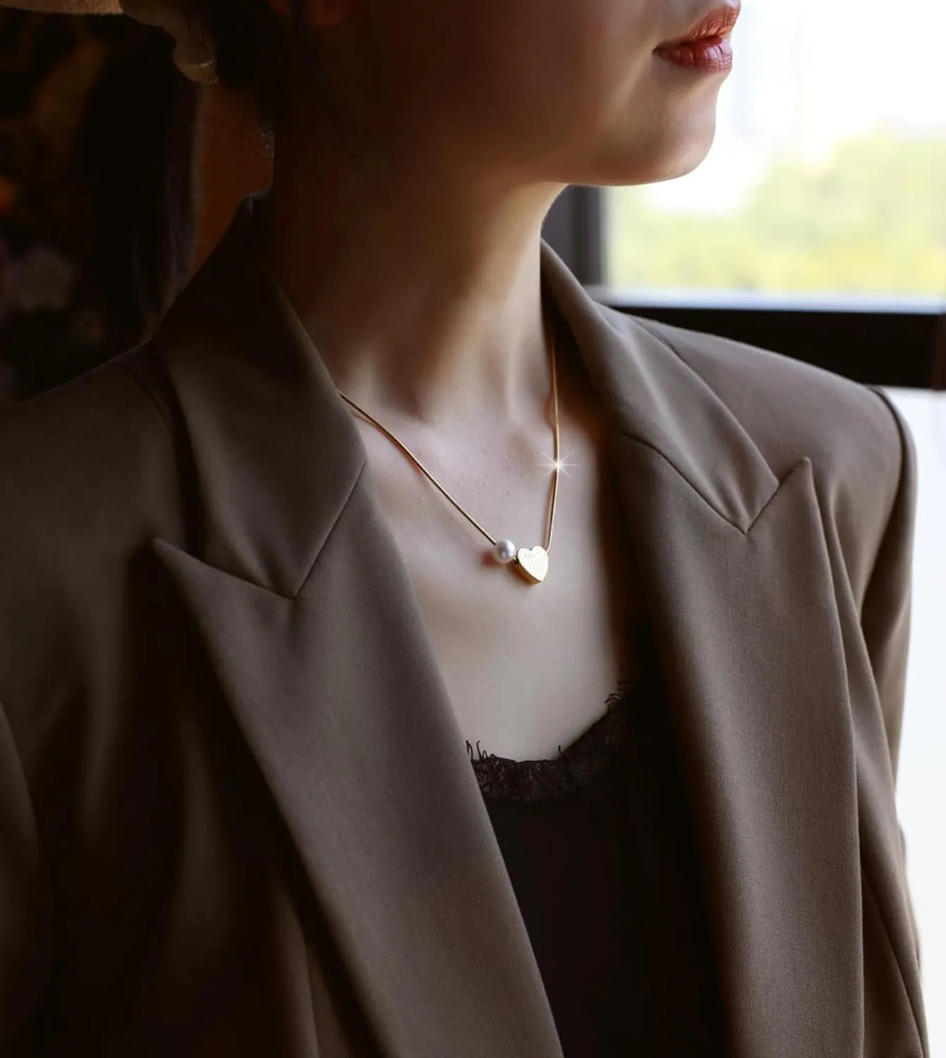 Gold Pendant Necklace for Women, Dainty Vintage 14K Gold Plated Heart Pearl Opal Necklaces Jewelry for Her