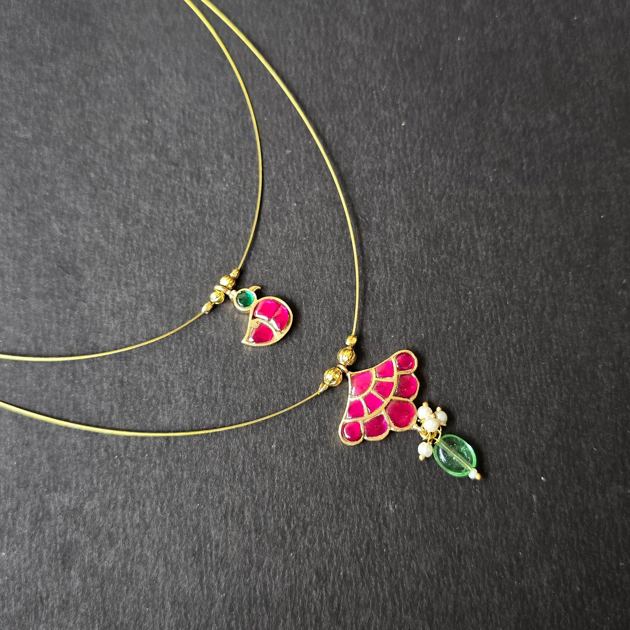 Jadau Kundan Stone Invisible Chain With Green Beads