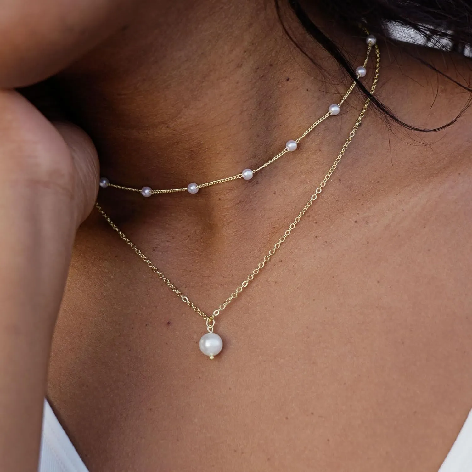 Kyerlyn Dainty Pearl Pendant Necklaces for Women 14K Gold Plated Handmade Layered Pearl Chain Necklace Delicate Layered Pearl Necklace Everyday Jewelry Gift