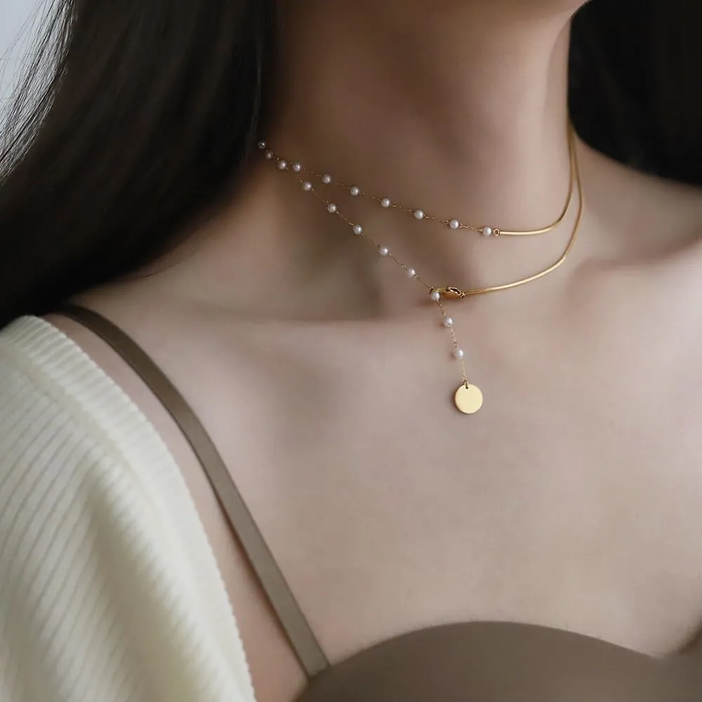 Layered Pearl Necklaces for Women 18K Gold Plated Dainty Pearl Choker Necklaces Trendy Jewelry Gifts for Women.
