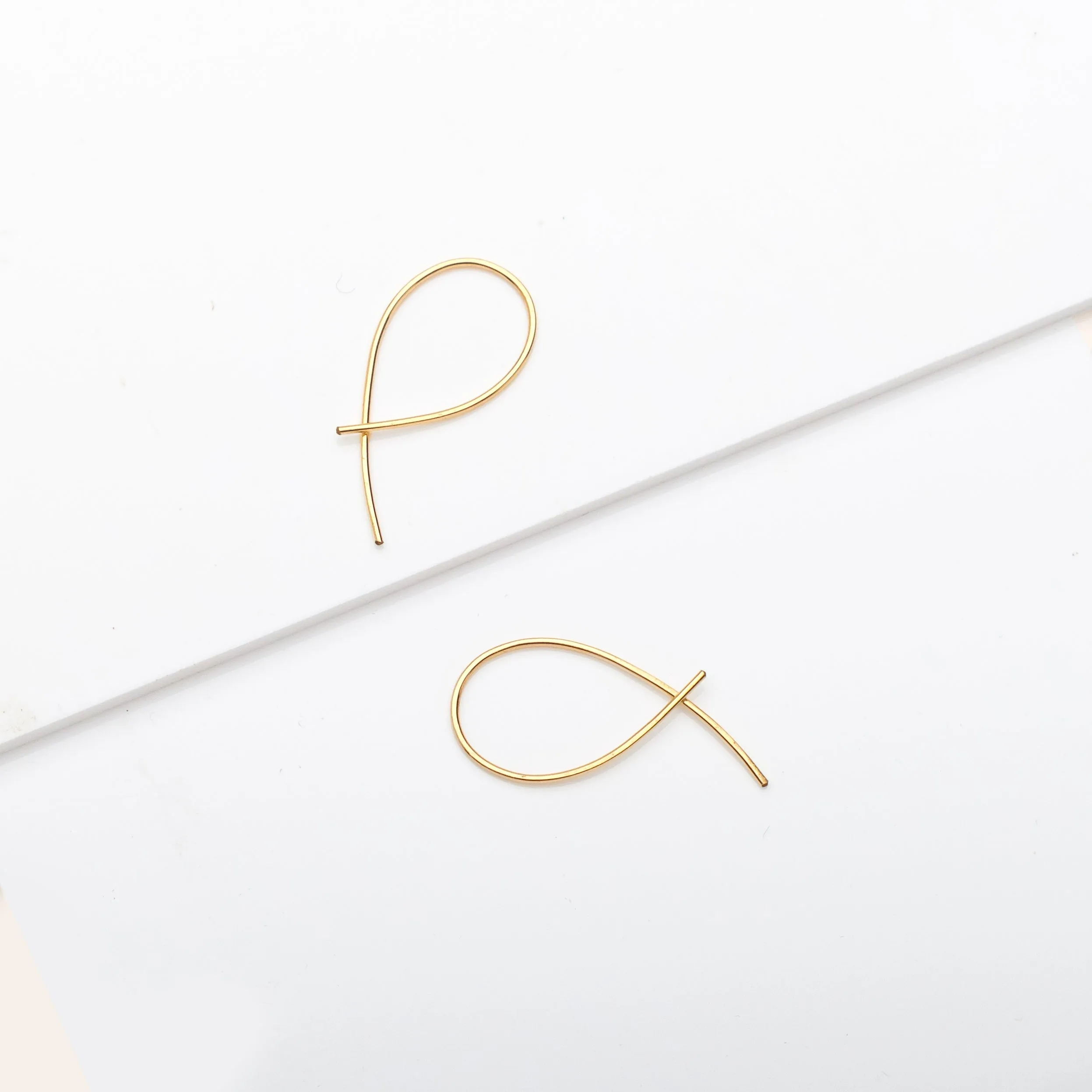 Loop Earrings Mid
