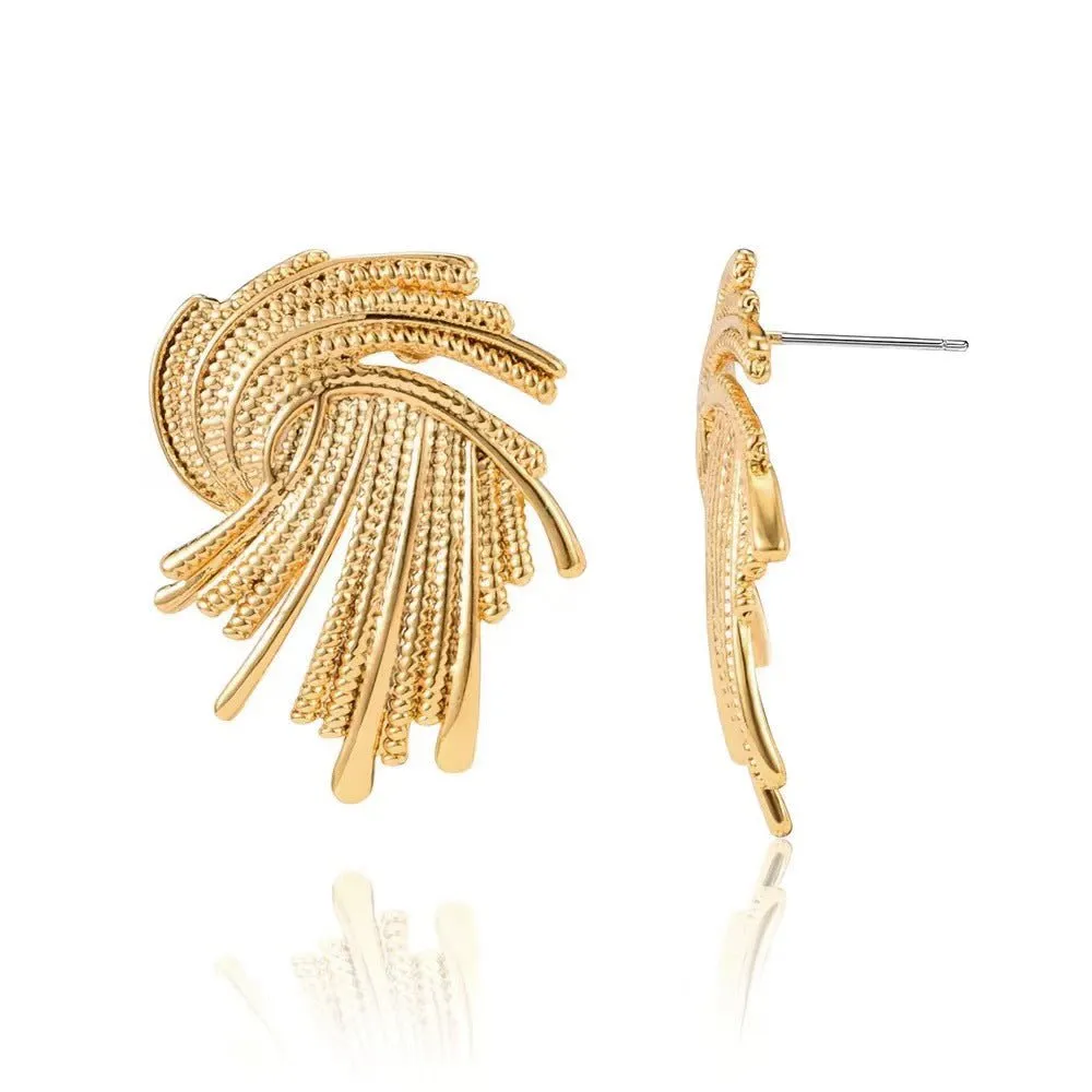 MAC171  High-end And Unique Geometric Metal Earrings