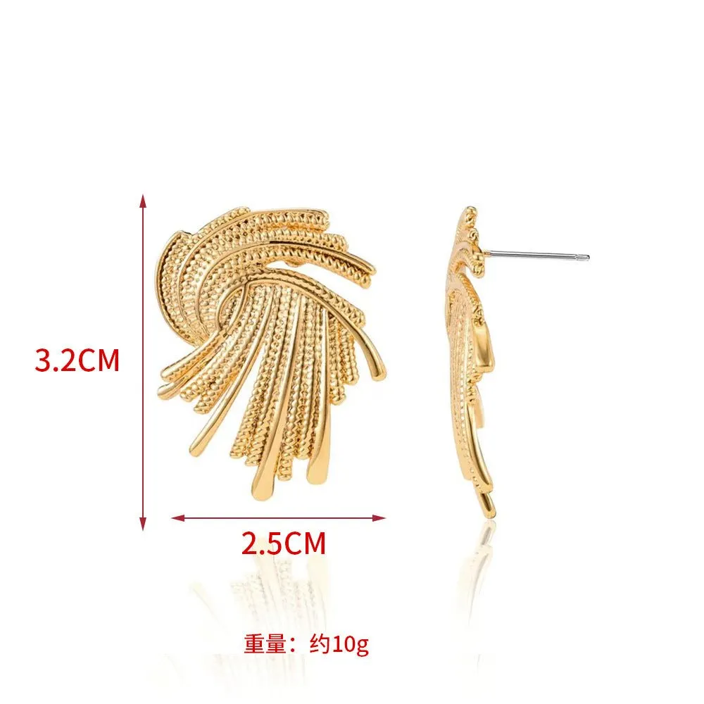 MAC171  High-end And Unique Geometric Metal Earrings