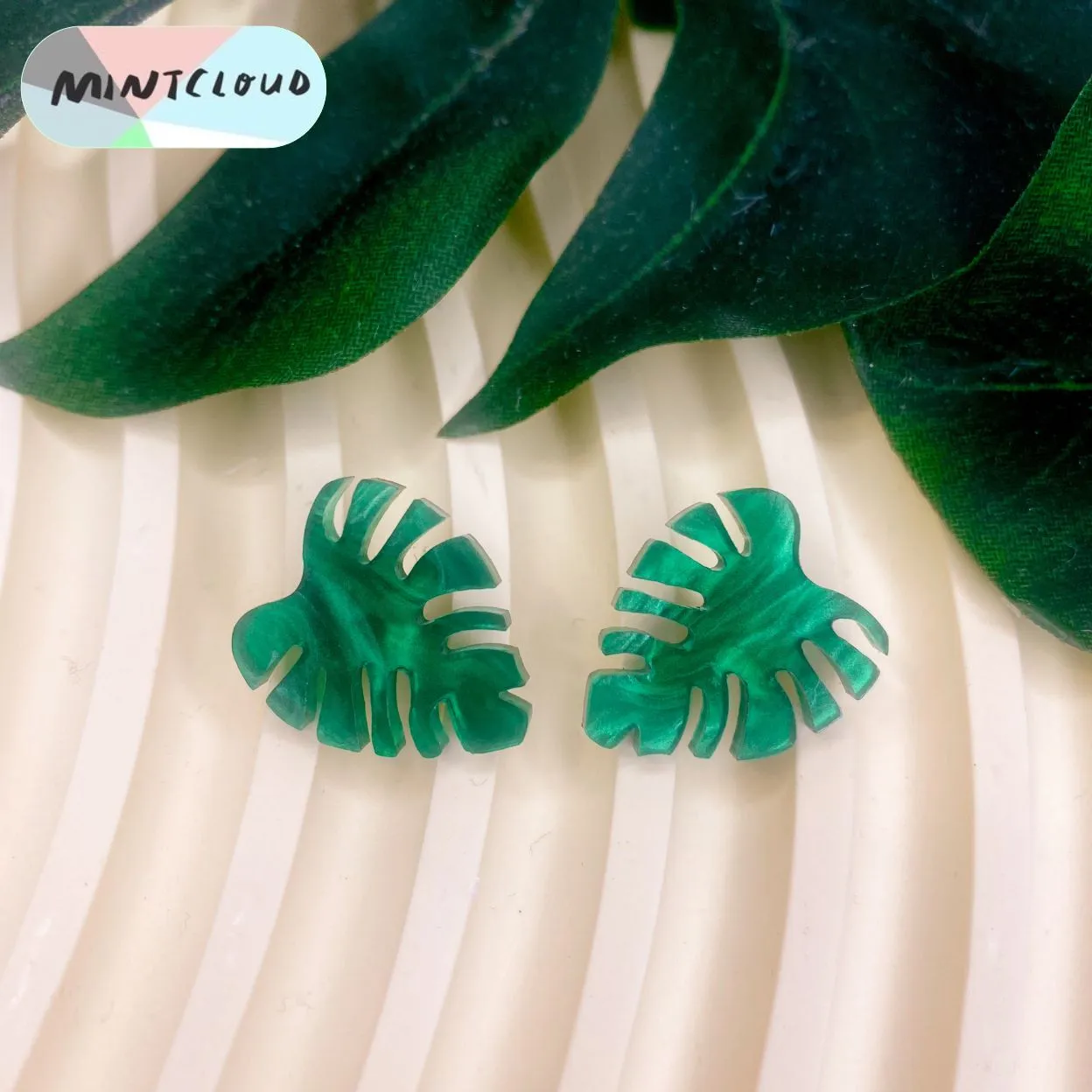 Mintcloud Earrings - Monstera Studs