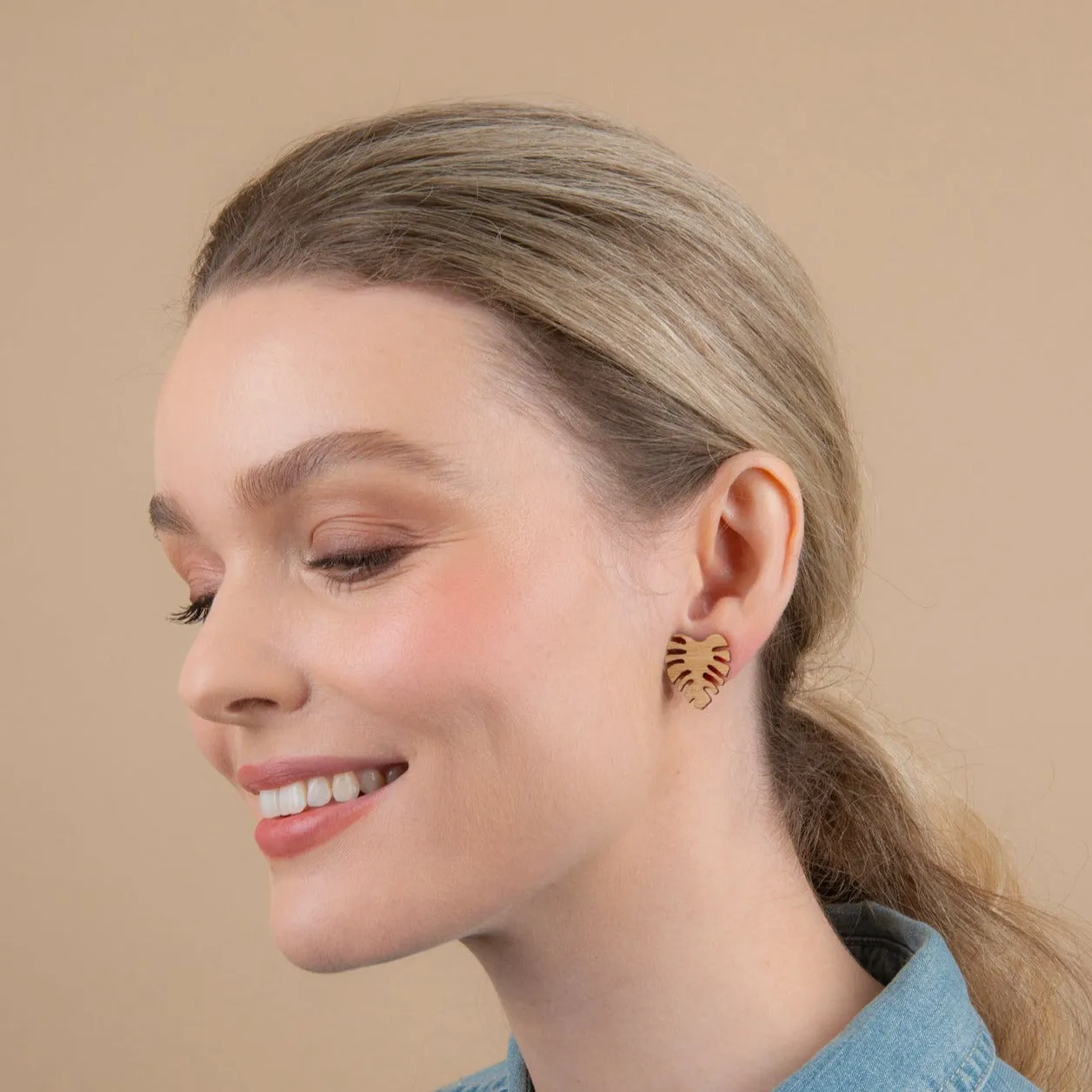 Mintcloud Earrings - Monstera Studs