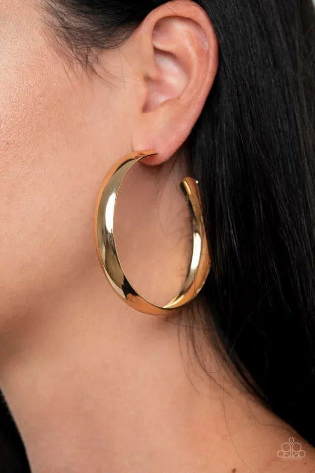 Paparazzi Earring ~ Kick Em To The CURVE - Gold