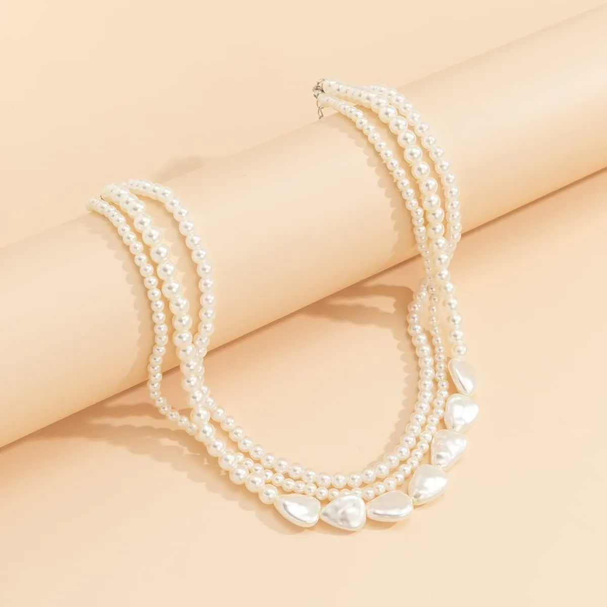 Pearl Choker Necklaces for Women Gold Faux Pearl Necklaces for Women Dainty Pearl Chain Necklace Vintage Big Pearl Chocker Trendy Pearls Necklace Simple Pearl Jewelry