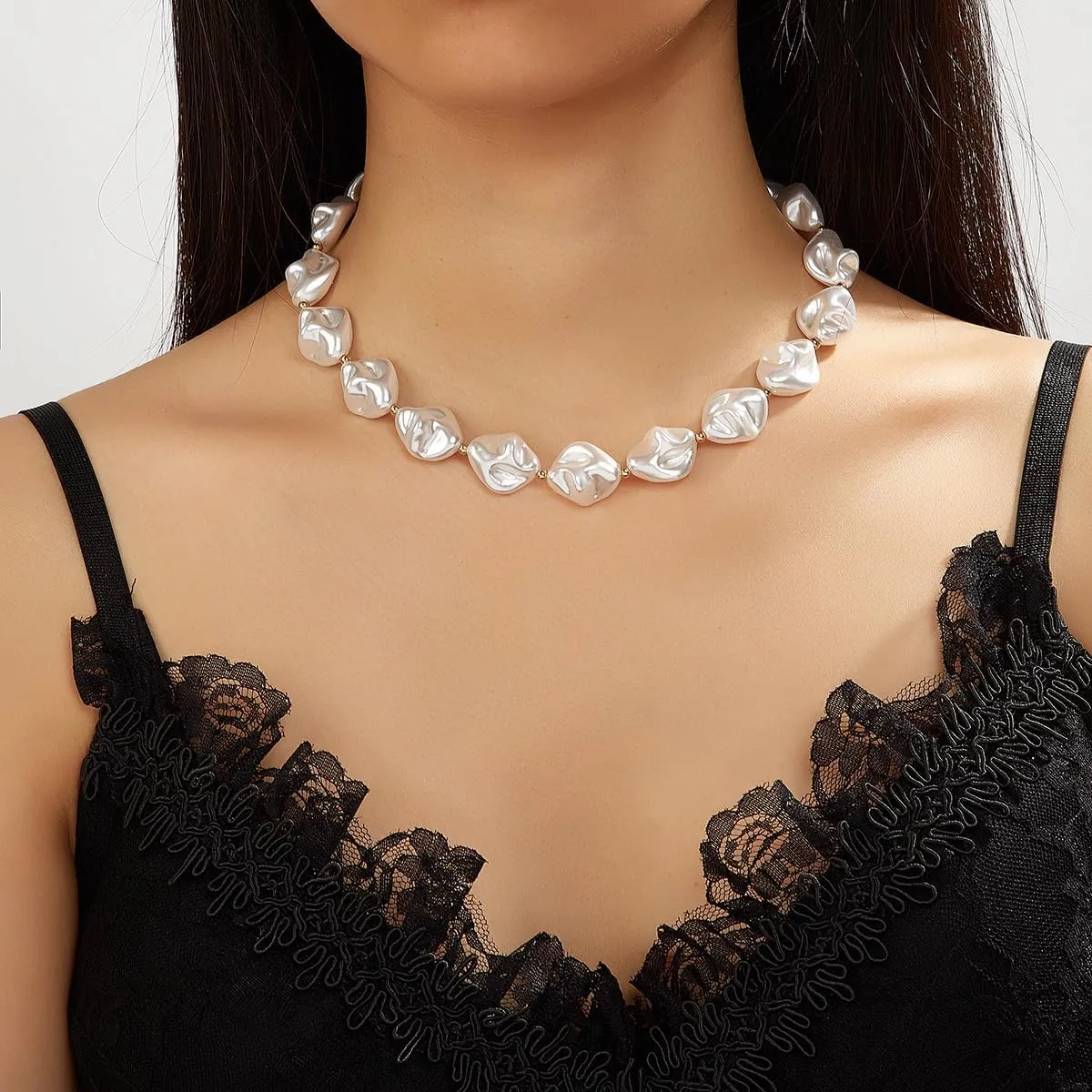 Pearl Necklaces for Women Baroque Pearl Choker Necklace Big Large Chunky Pearl Necklace Dainty Pearl Statement Necklace Gold Pearl Necklace Wedding Prom Jewelry