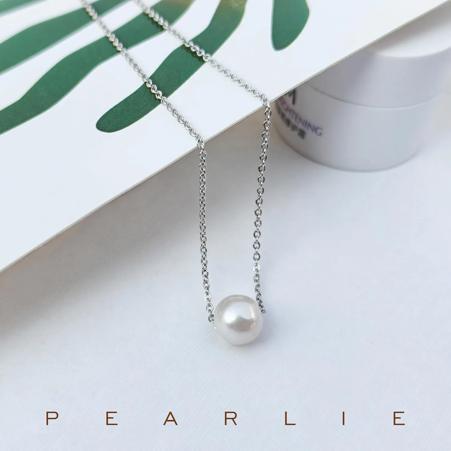 PEARLIE Dainty Necklaces for Women, 8-9MM Round Bead Natrual Pearl Necklace, Handpick Freshwater Cultured Pearl Beads Choker for for Charm Women V Neck Dress Accessorie