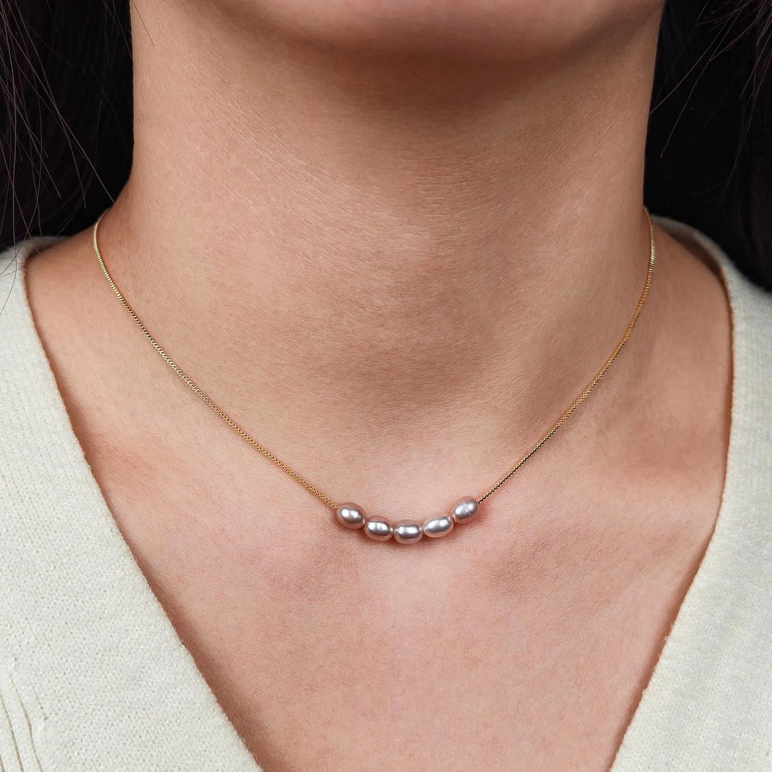 PEARLIE Dainty Pearl Pendant Necklaces for Women Delicate Choker Necklaces Handmade Freshwater Pearl Chain Necklace Lady Summer Costume Accessories