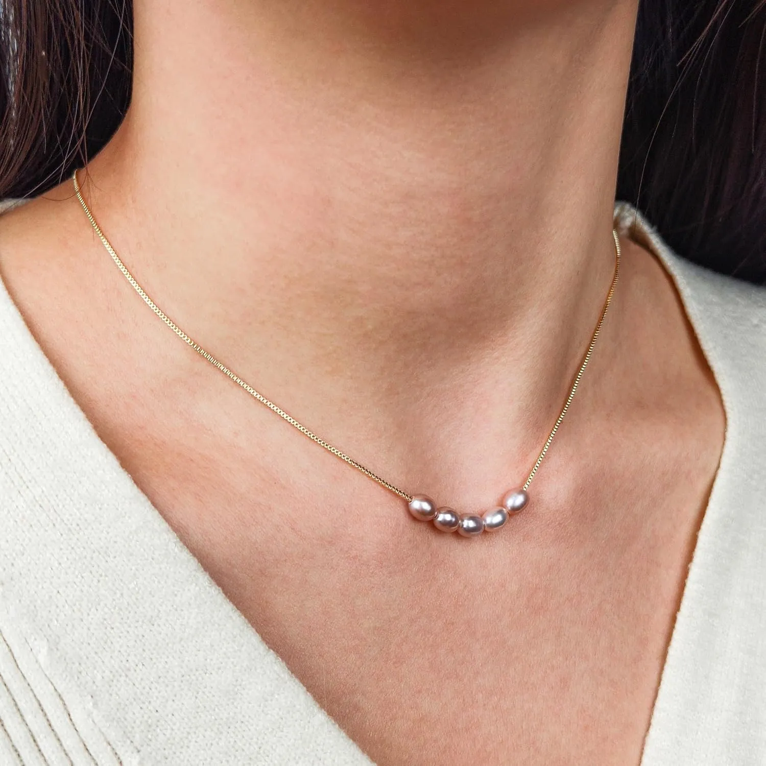 PEARLIE Dainty Pearl Pendant Necklaces for Women Delicate Choker Necklaces Handmade Freshwater Pearl Chain Necklace Lady Summer Costume Accessories