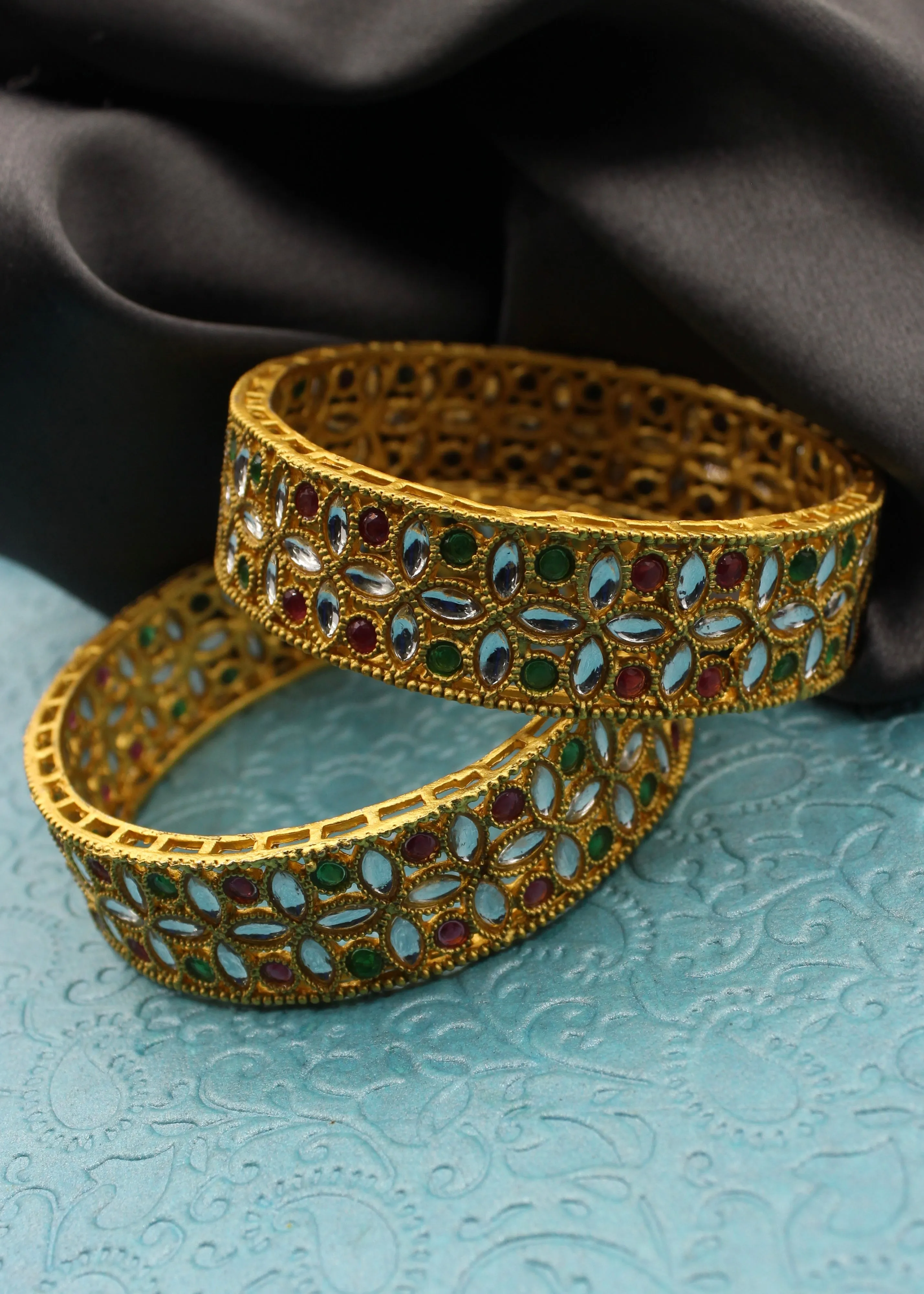 RAVISHING FLOWERET ANTIQUE BANGLES