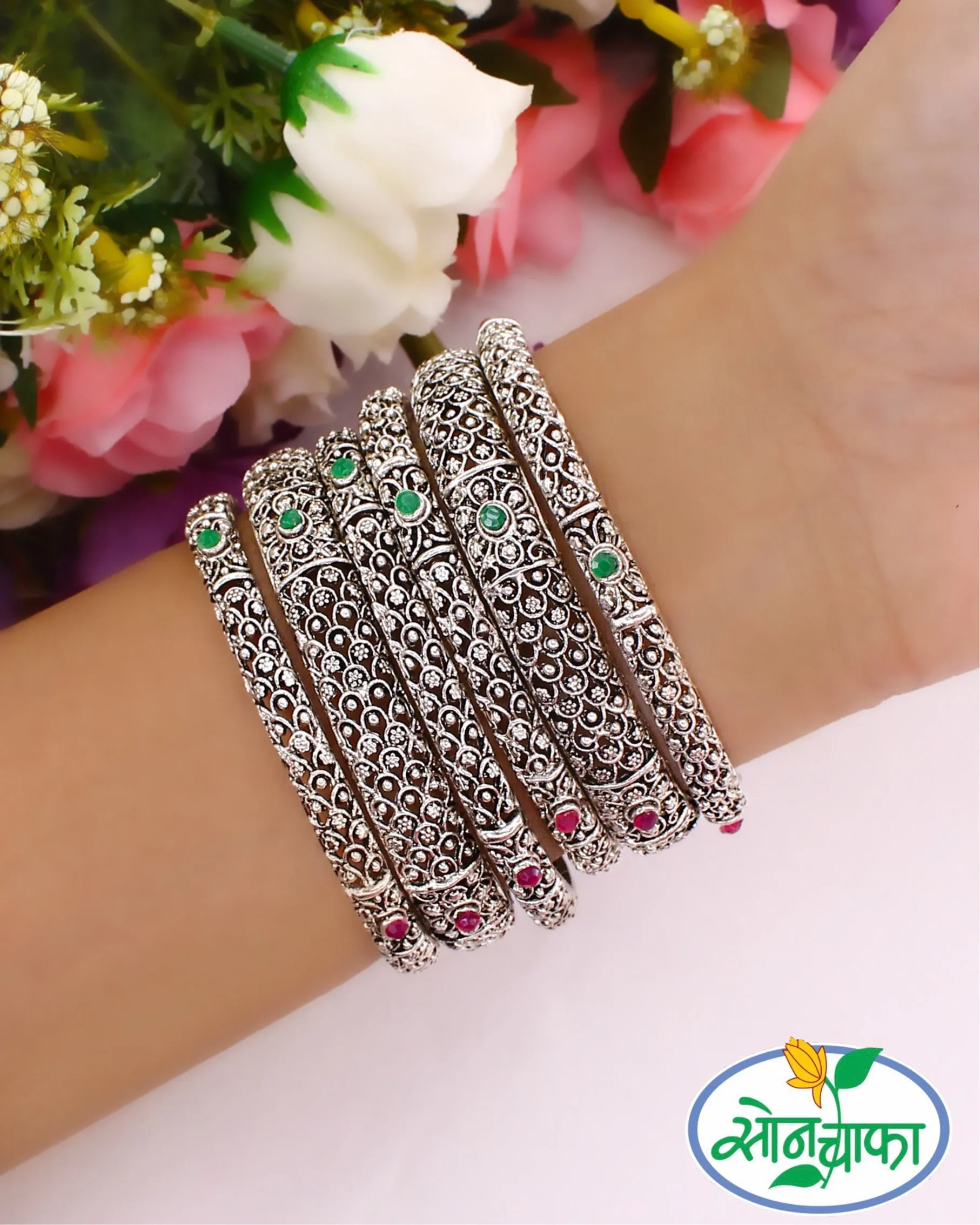 ROYAL GLAM OXIDISED BANGLES