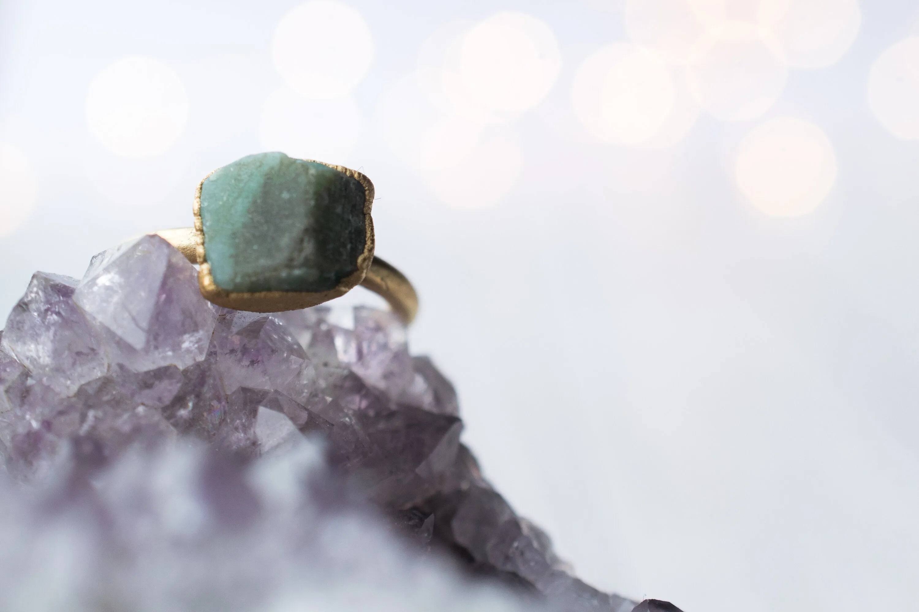 SALE Gold Emerald ring | Rough emerald ring