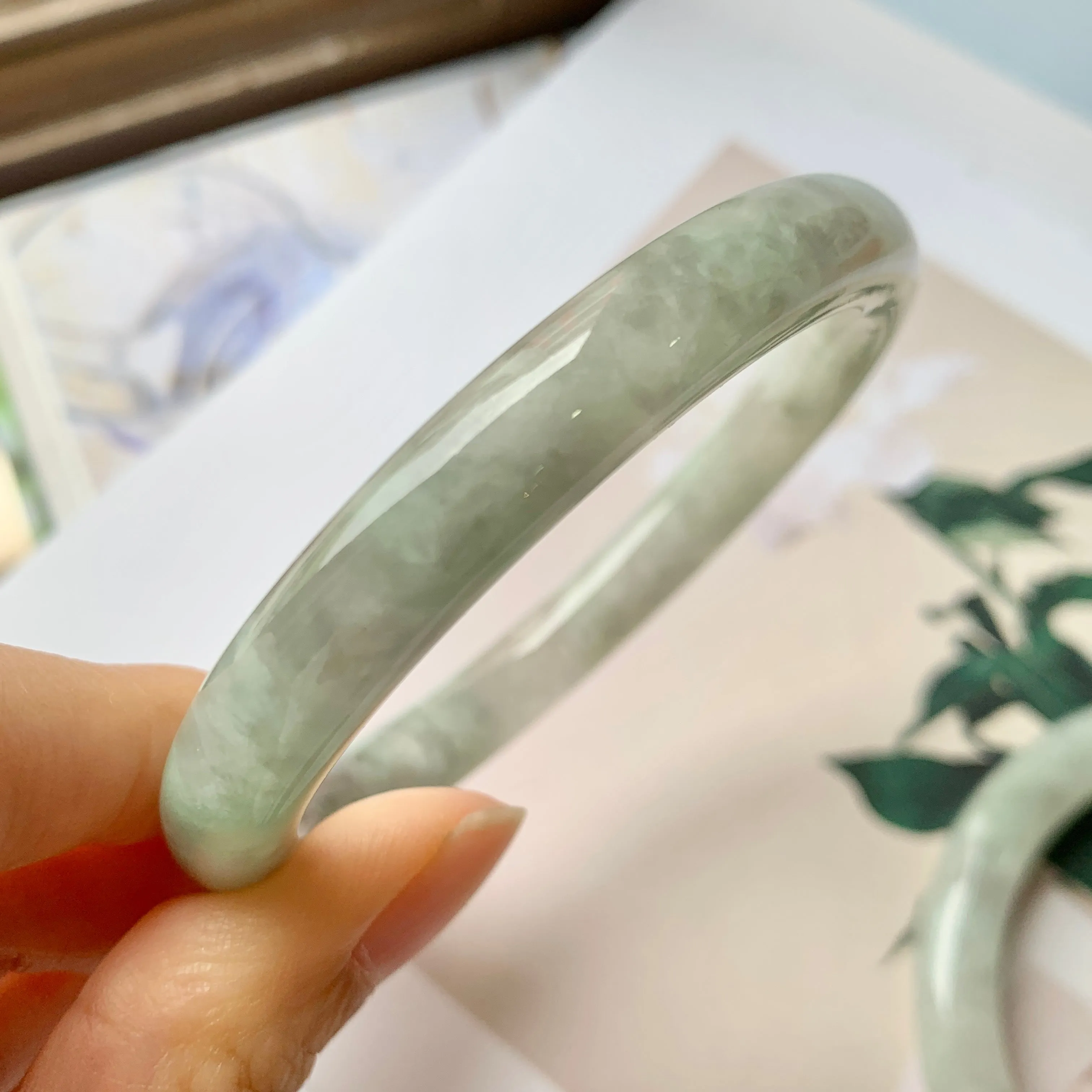 SOLD OUT: 52.4mm A-Grade Natural Light Green Jadeite Traditional Round Bangle No.151944