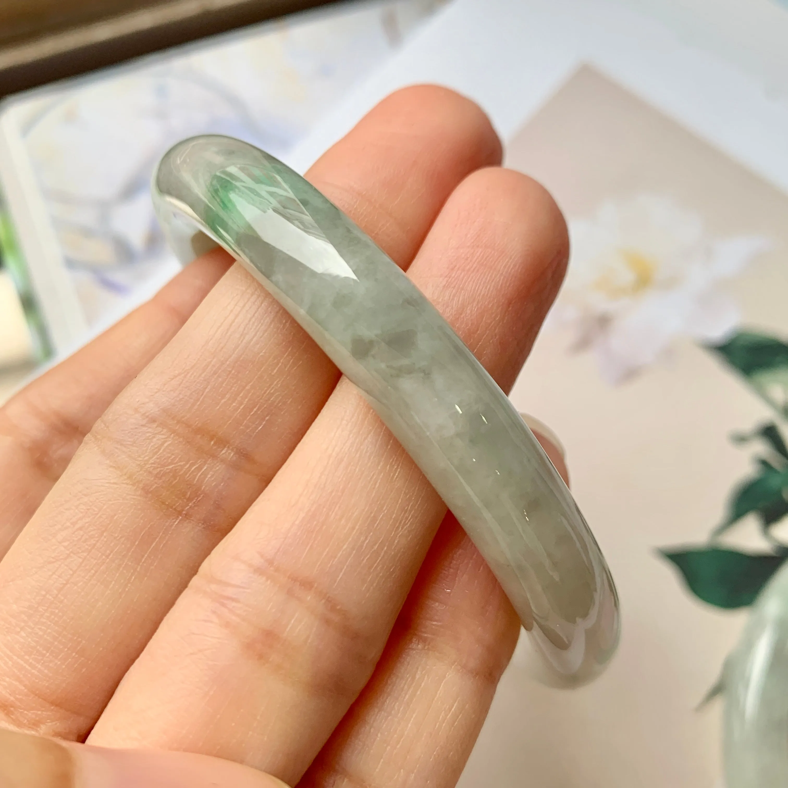SOLD OUT: 52.4mm A-Grade Natural Light Green Jadeite Traditional Round Bangle No.151944