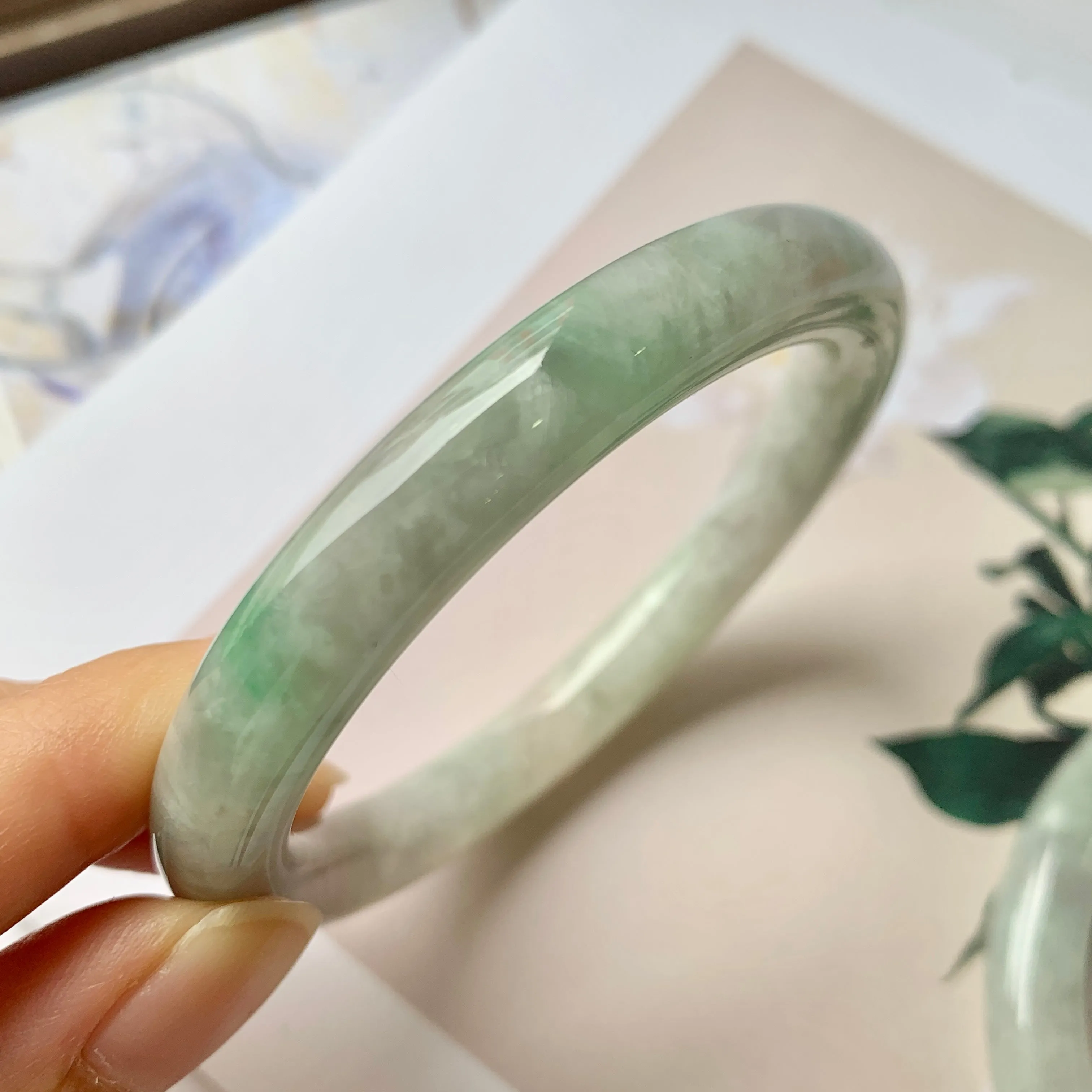 SOLD OUT: 52.4mm A-Grade Natural Light Green Jadeite Traditional Round Bangle No.151944
