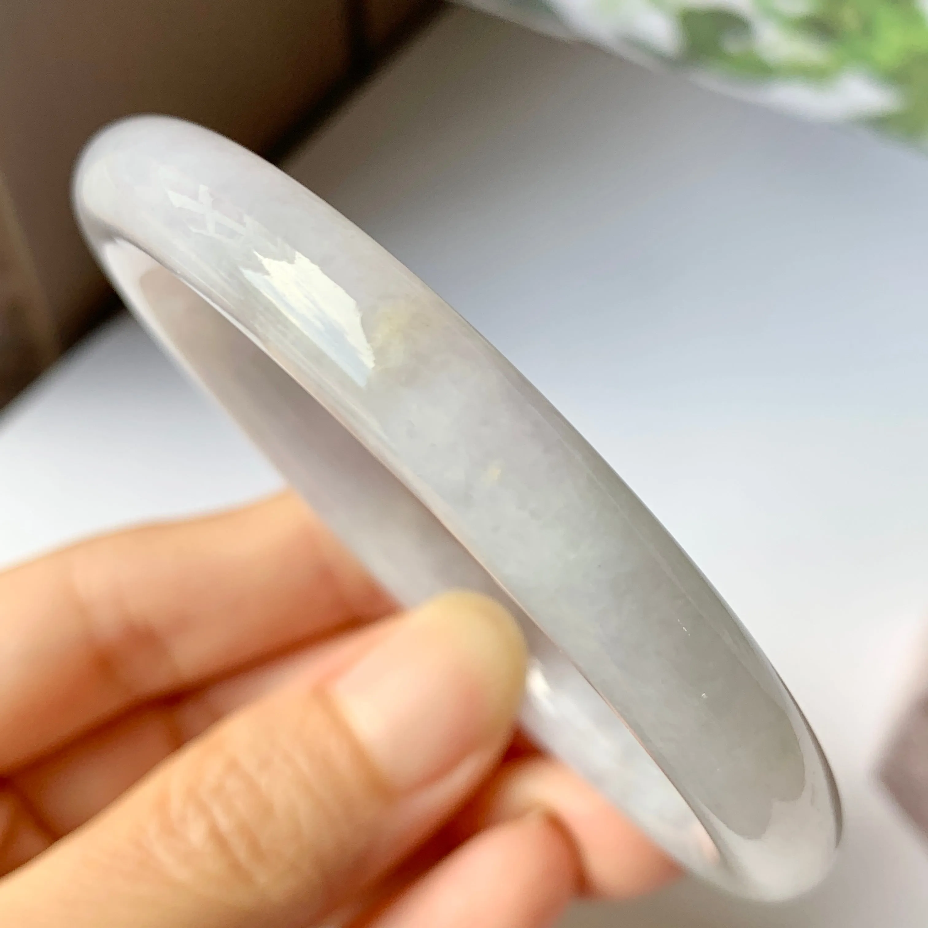 SOLD OUT: 54.4 mm A-Grade Natural Lavender Jadeite Traditional Round Bangle No.151939