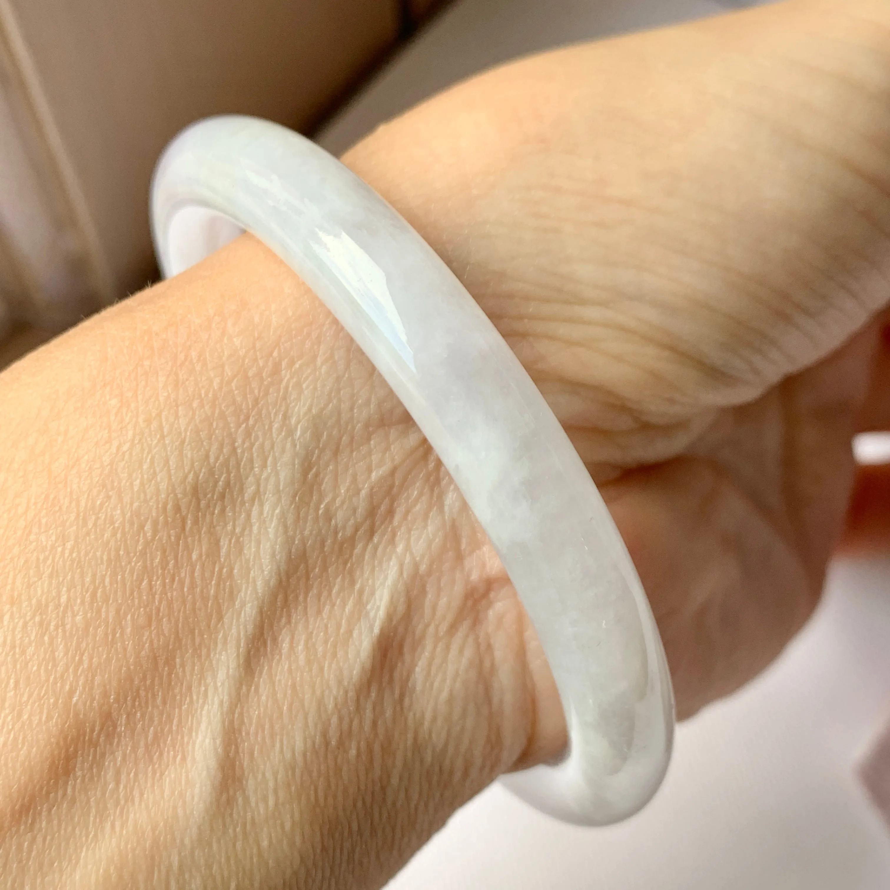 SOLD OUT: 54.4 mm A-Grade Natural Lavender Jadeite Traditional Round Bangle No.151939