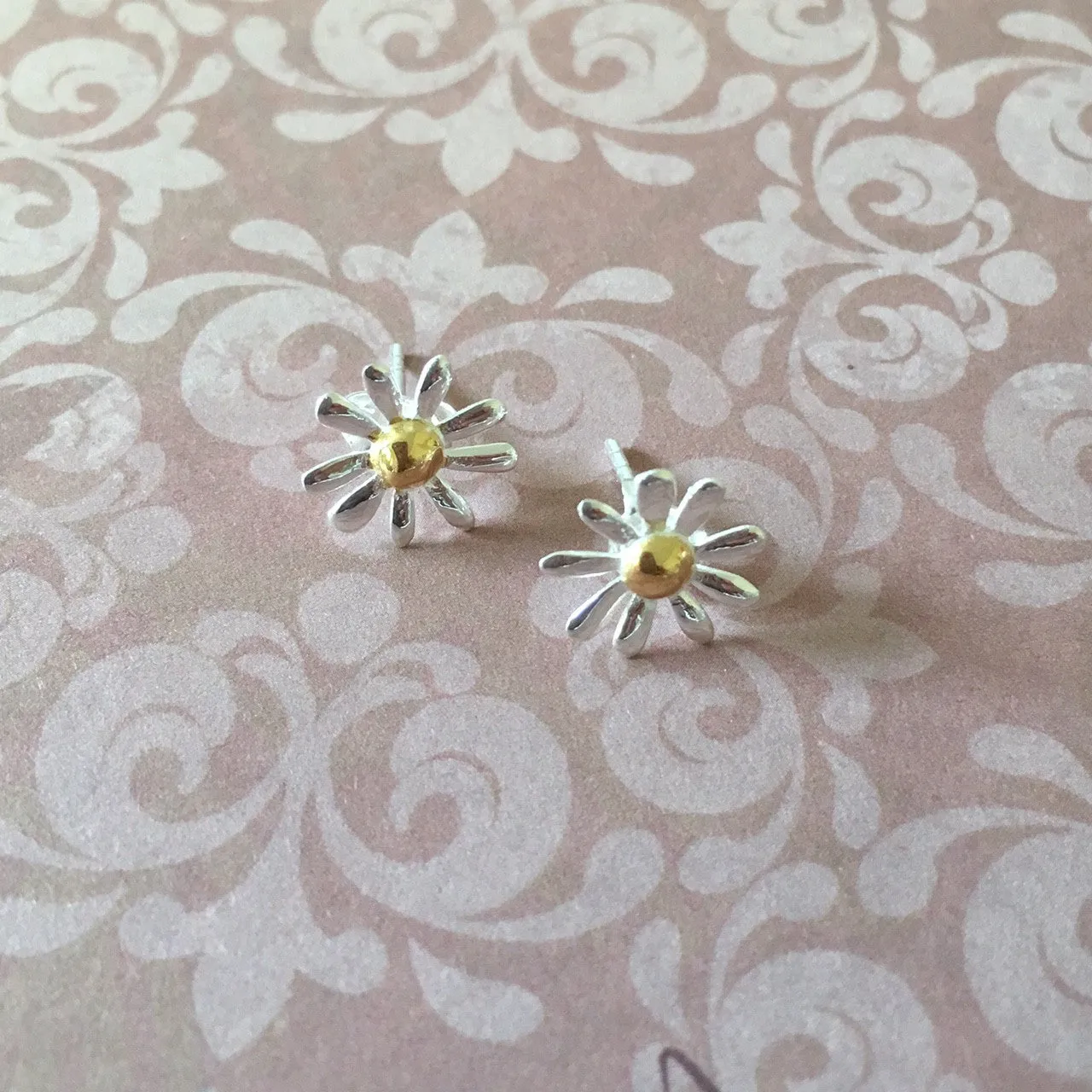 Spring Daisy Studs - SE3469