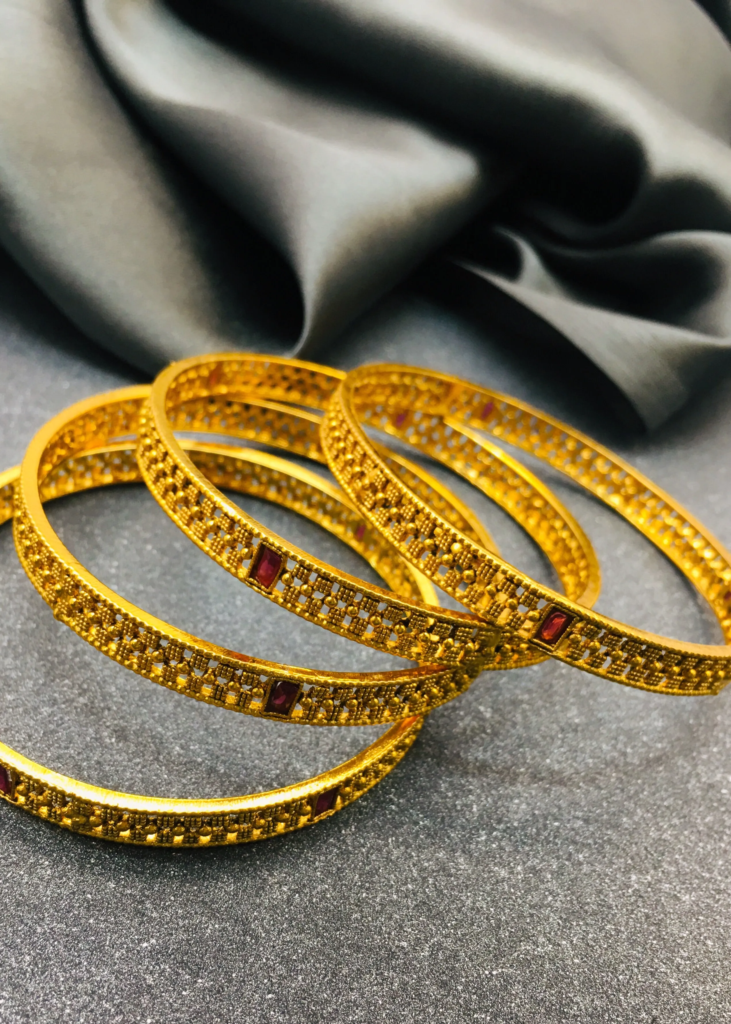 SQUARE DESIGNER BANGLES