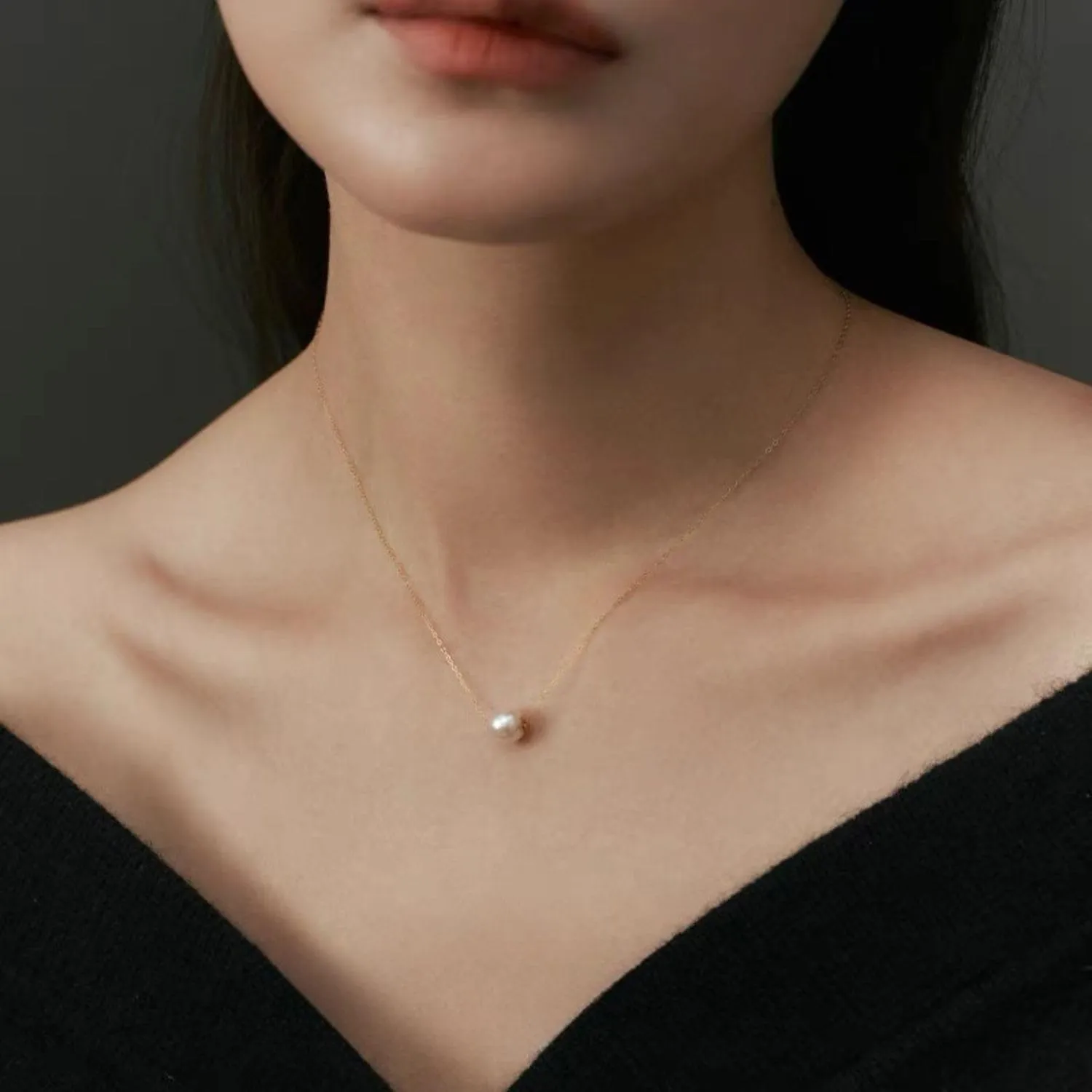 Sterling Silver Necklace for Women Dainty Freshwater Pearl Pendant Necklace Gold Plated Pearl Choker