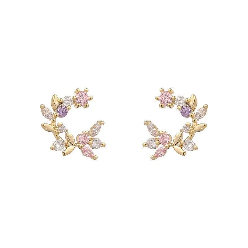 Tiny wreath earrings| Studs| Sterling Silver| Flower leaf earrings| Dainty earrings|