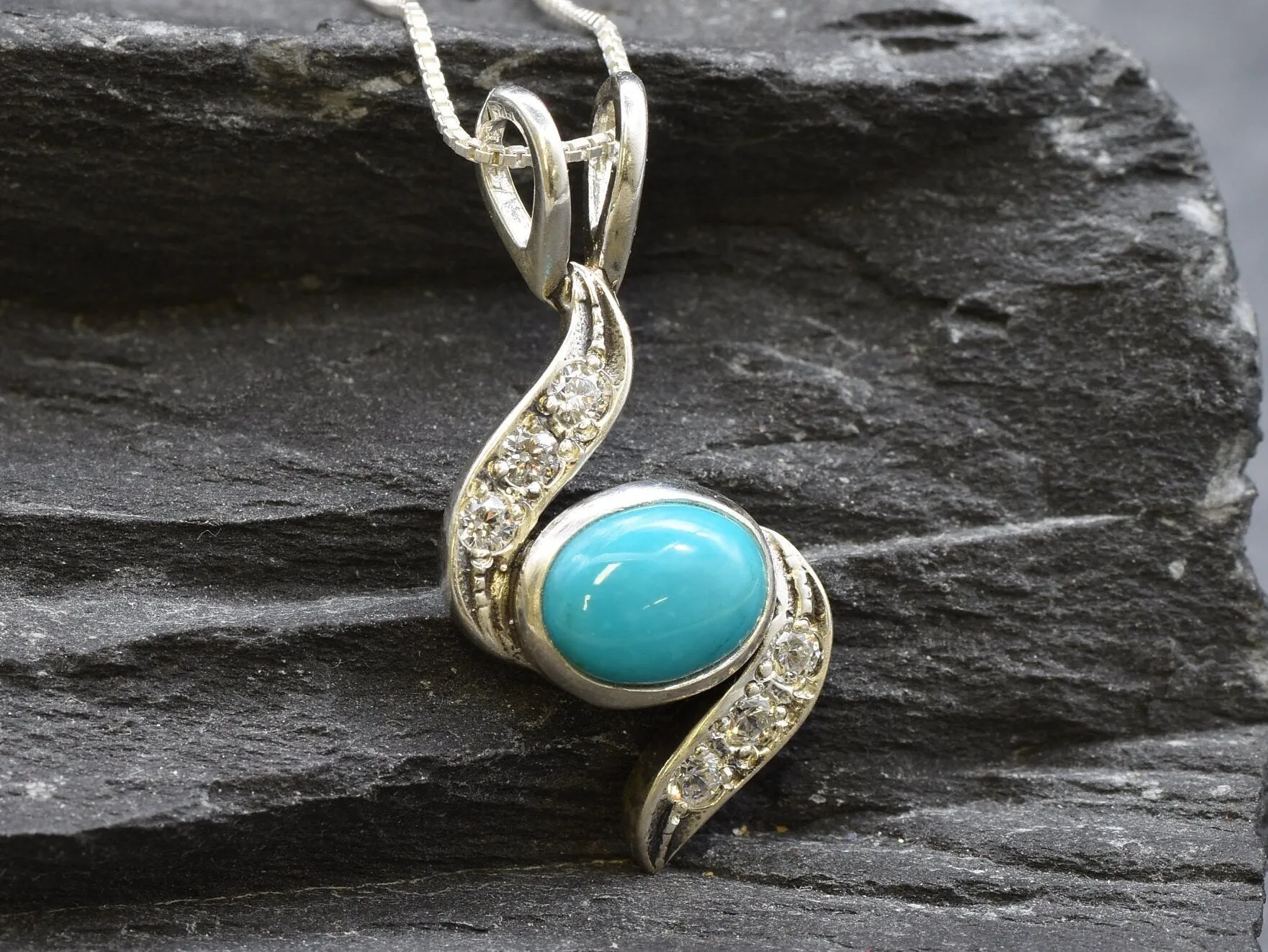 Turquoise Pendant - Blue Wave Necklace - Vintage Oval Necklace