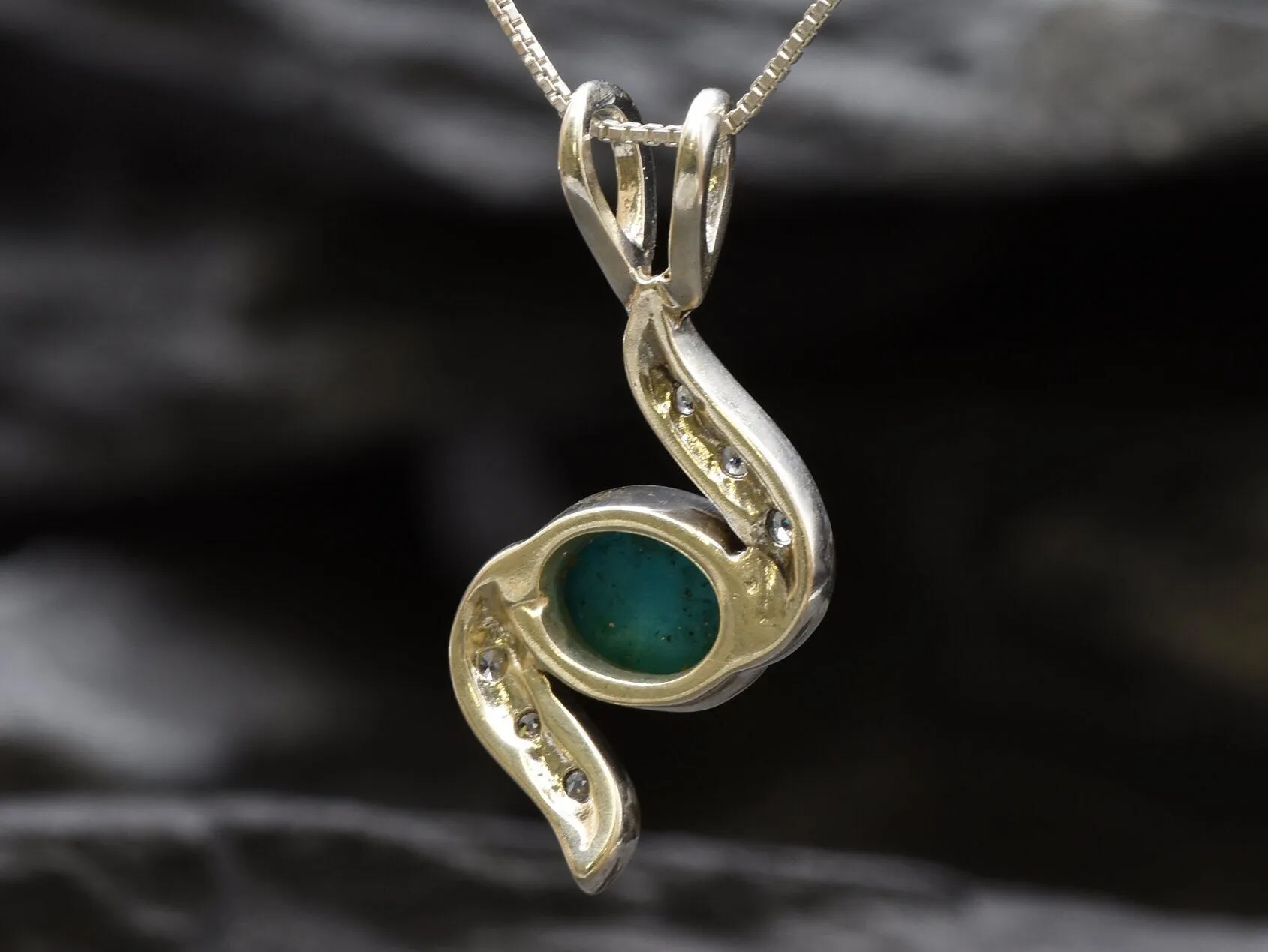 Turquoise Pendant - Blue Wave Necklace - Vintage Oval Necklace