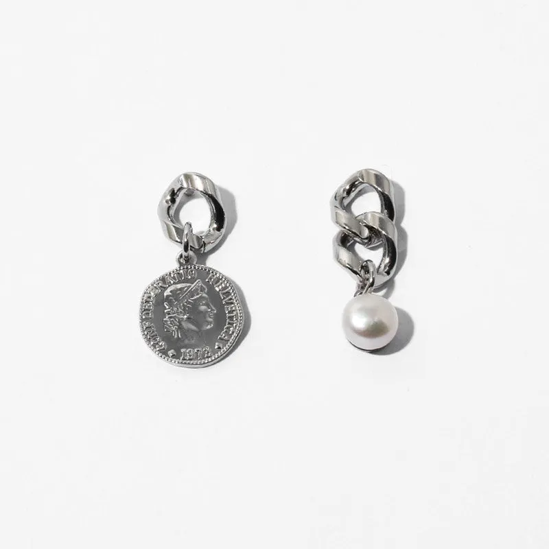 Unique Coin Pearl Pendant Chunky Chain Drop Earrings - Silver