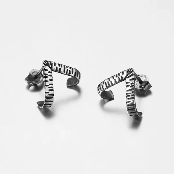 Unique V Shape Earrings-Black n Silver