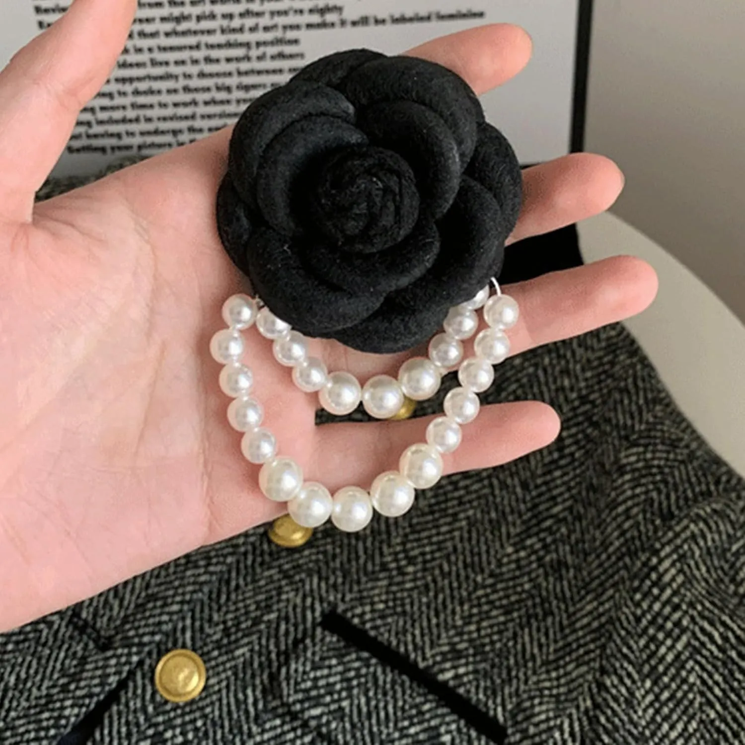 Vintage Brooch Pins for Women Wool Camellia Flower Pearl Tassel Brooches Pin Bohemian Safety Pins Bracelets Brooch Pins Shawl Clips for Women Collar Brooch Valentine's Day Christmas Birthday