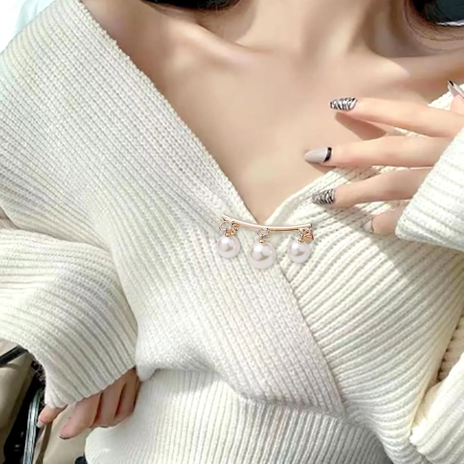 YANCHUN Scarf Ring Shirt Ties Clips for Women Clothing Metal Pearl Flower Round Circle Scarf Rings and Slides for Scarves Buckle for Women Trendy 2025